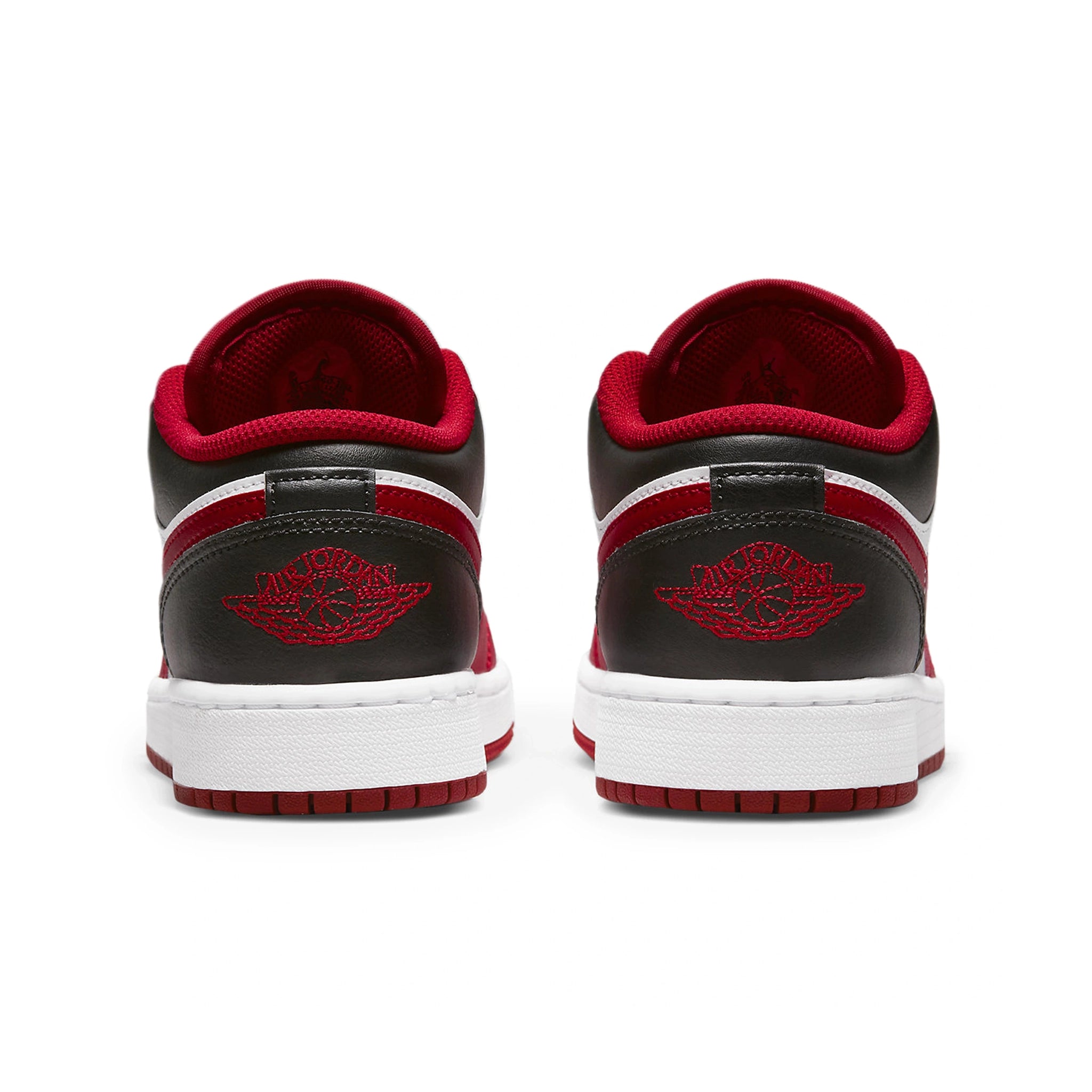 Air Jordan 1 Low Bulls (GS) - Kids' Basketball Shoes for Boys & Girls - Perfect for School, Sports & Casual Wear