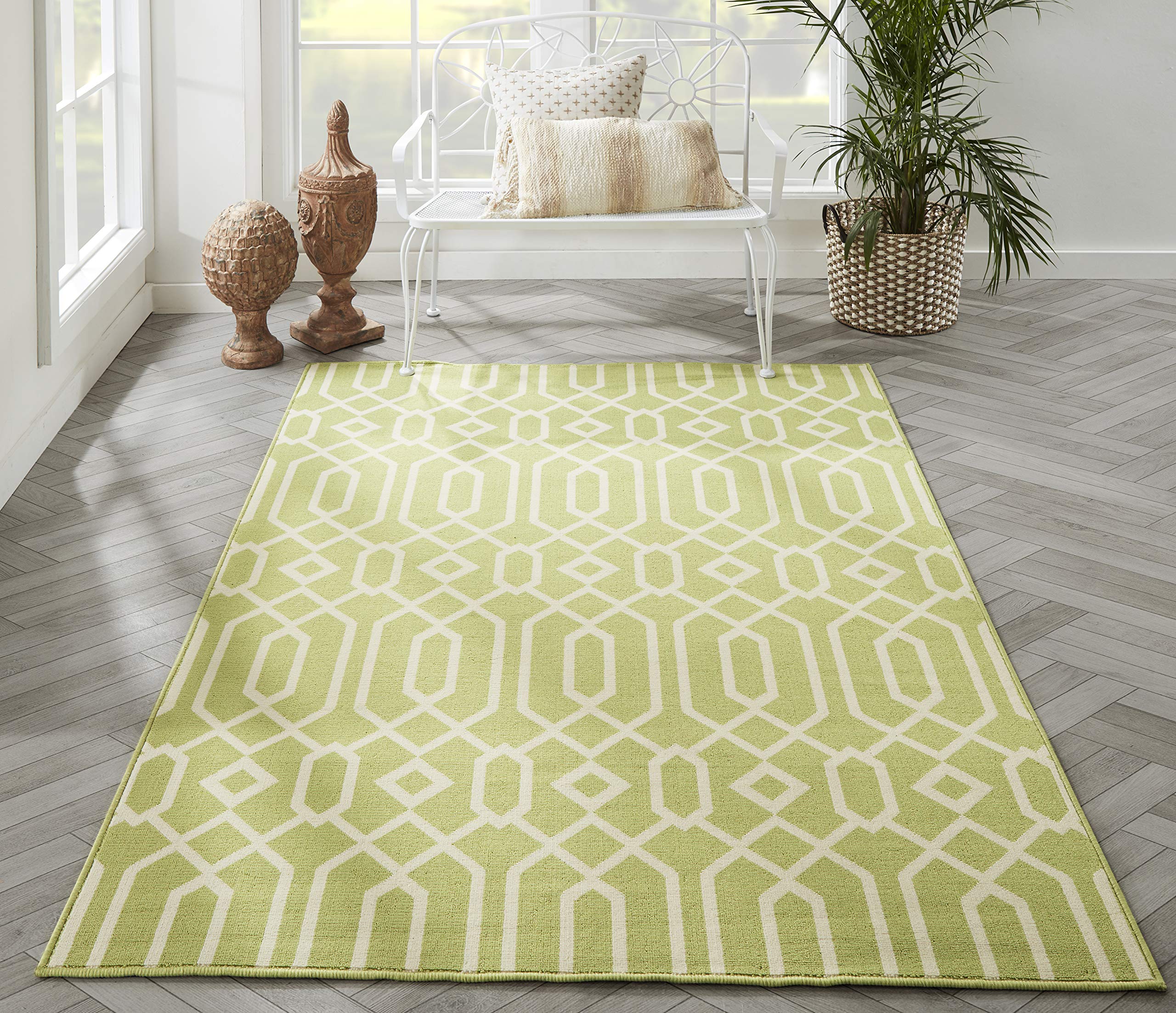 Momeni Baja Collection Contemporary Indoor/Outdoor Area Rug - UV Protected, Fade Resistant, Easy to Clean - 6'7