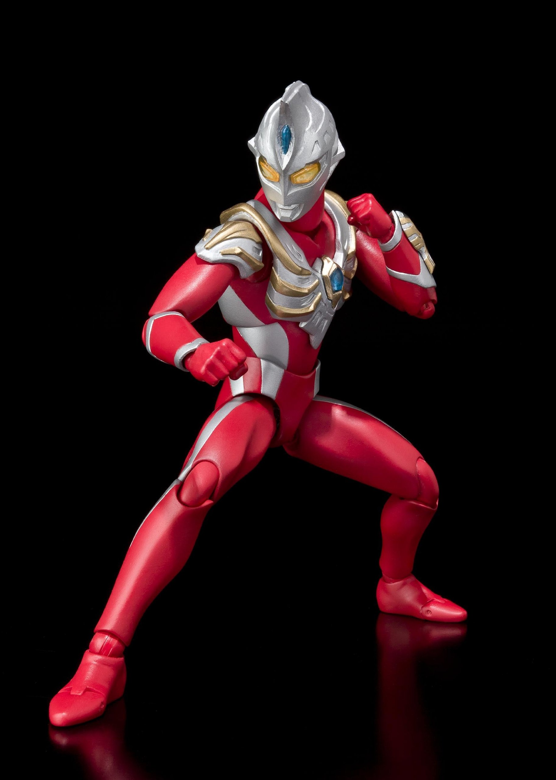 Ultra-Act Ultraman Max Action Figure - Collectible Japanese Anime Toy for Fans & Display - Perfect for Home Decor, Gifts, and Cosplay Scenes