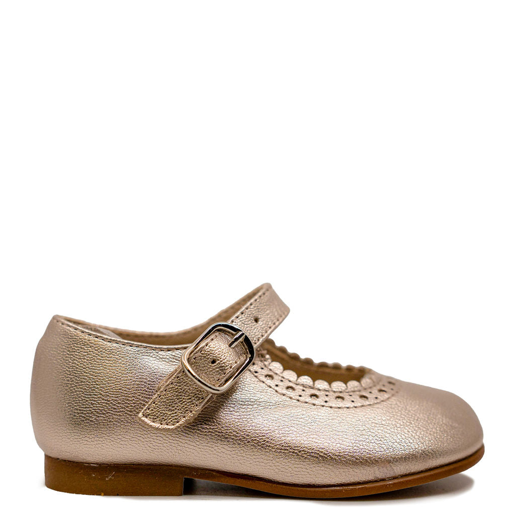 Beberlis Champagne Scalloped Baby Mary Jane Shoes for Girls - Classic First Walkers & Special Occasion Dress Shoes for Toddlers (Perfect for Weddings, Christenings & Photo Shoots)