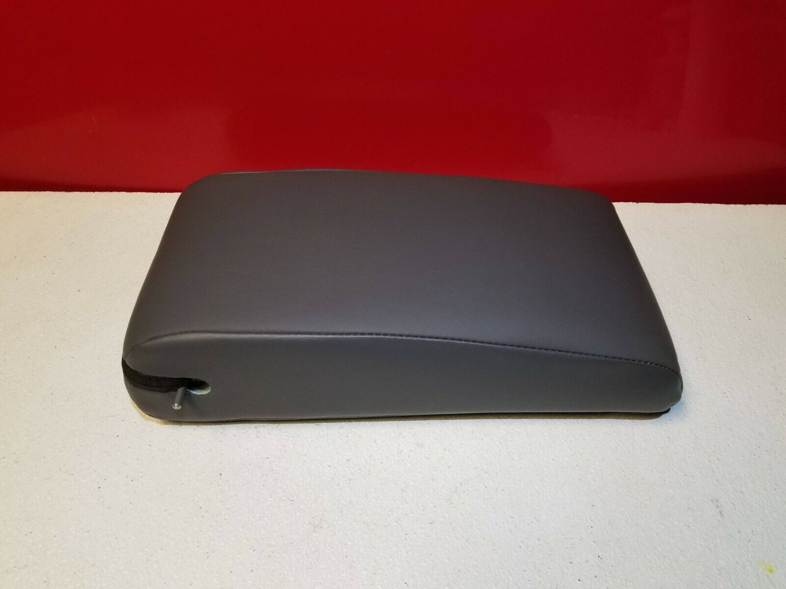 Original Toyota Prius Rear Seat Armrest 2005-2009 OEM Replacement - Comfort Upgrade for 2nd Gen Prius Models | Perfect for Long Drives & Road Trips