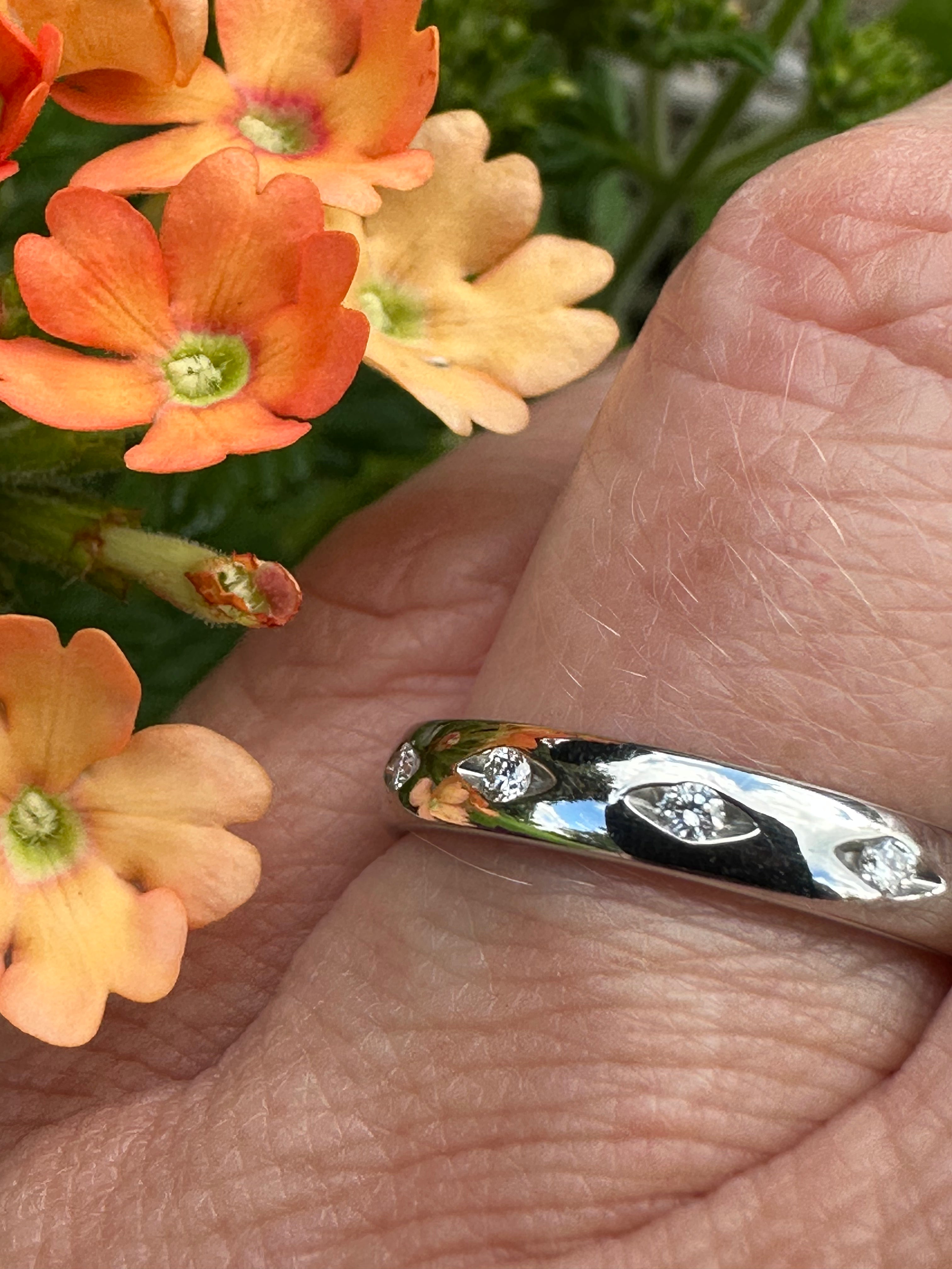 Platinum Multi-Stone Diamond Ring for Women - 0.10ct TW VS1 (Size N) - Elegant Jewelry for Weddings, Anniversaries & Special Occasions