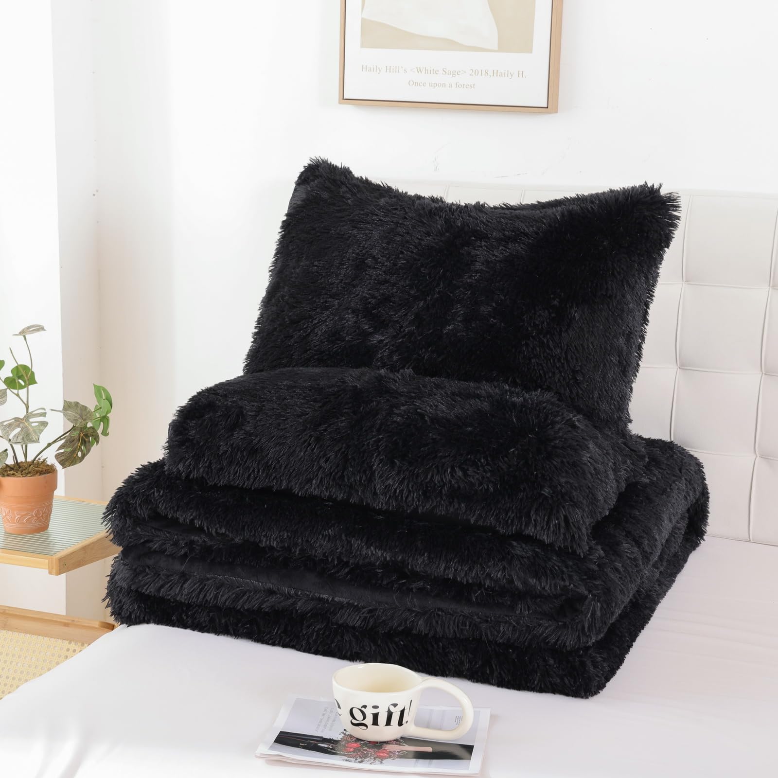 Luxury Faux Fur Queen Comforter Set - Black Shaggy Bedding, Soft Fluffy Fuzzy All-Season Bed Set with 1 Comforter & 2 Pillowcases - Perfect for Cozy Winter Nights, Stylish Bedroom Upgrade & Hotel-Like Comfort