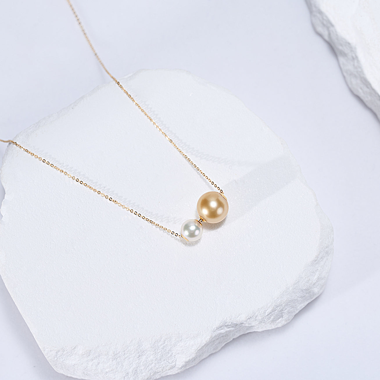 18K Gold South Sea Golden Pearl Necklace KN00329 - Luxury Pearl Jewelry for Women - Perfect for Weddings, Anniversaries & Special Occasions
