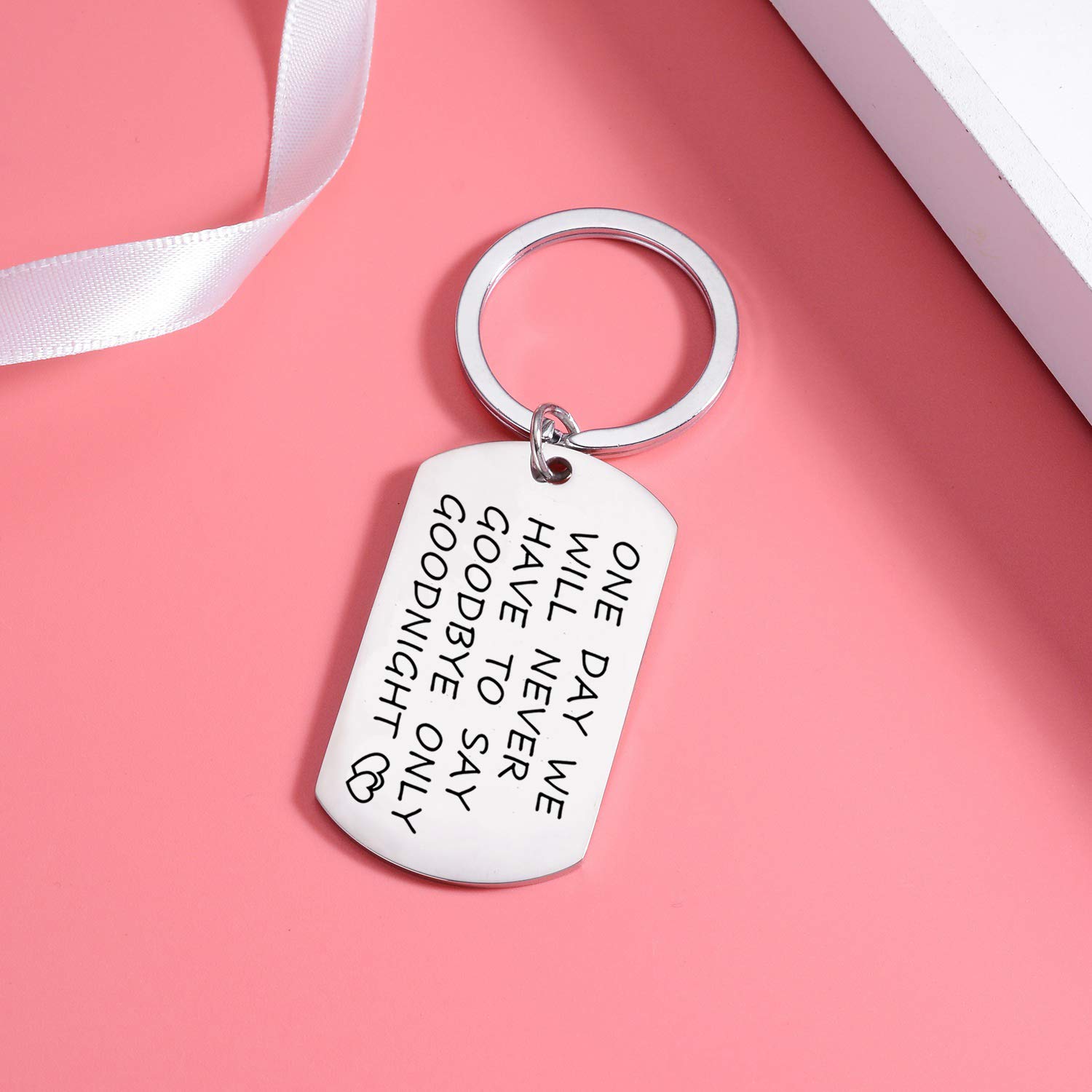 NZztont Couple Keychain - Romantic Boyfriend & Girlfriend Gifts, Husband & Wife Jewelry Keyring - Perfect for Anniversaries, Valentine's Day & Relationship Keepsakes