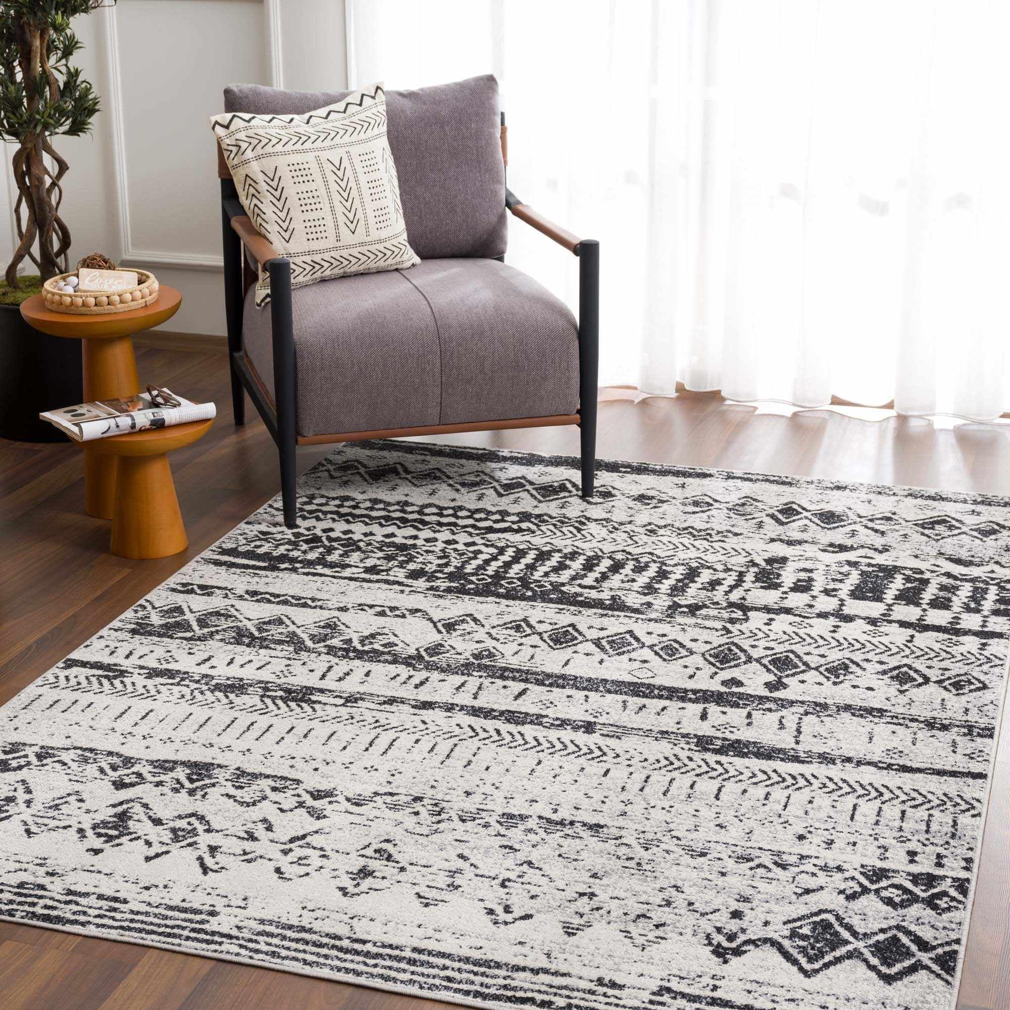 Hauteloom Lyssons Washable Area Rug - Black & Gray Modern Design - 5'3