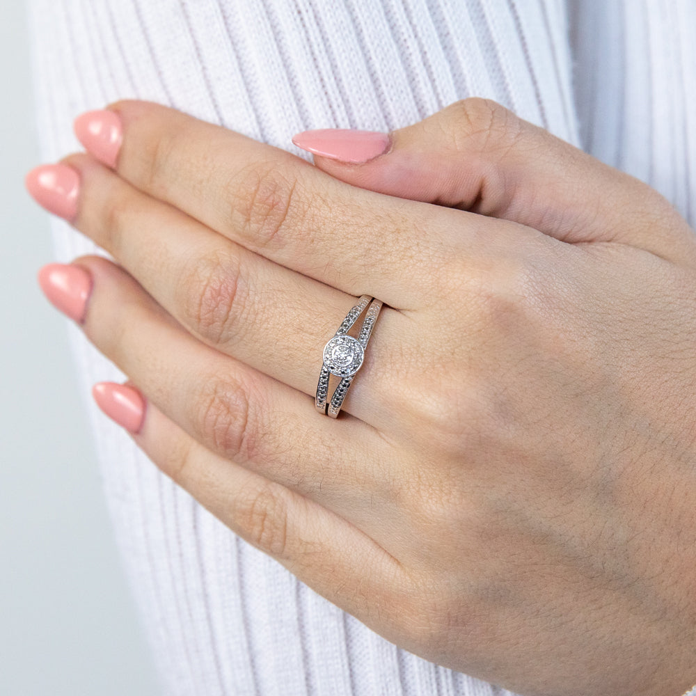 9ct White Gold Diamond Split Shank Ring for Women - Elegant Wedding, Engagement & Anniversary Jewelry Gift - Perfect for Special Occasions & Everyday Wear