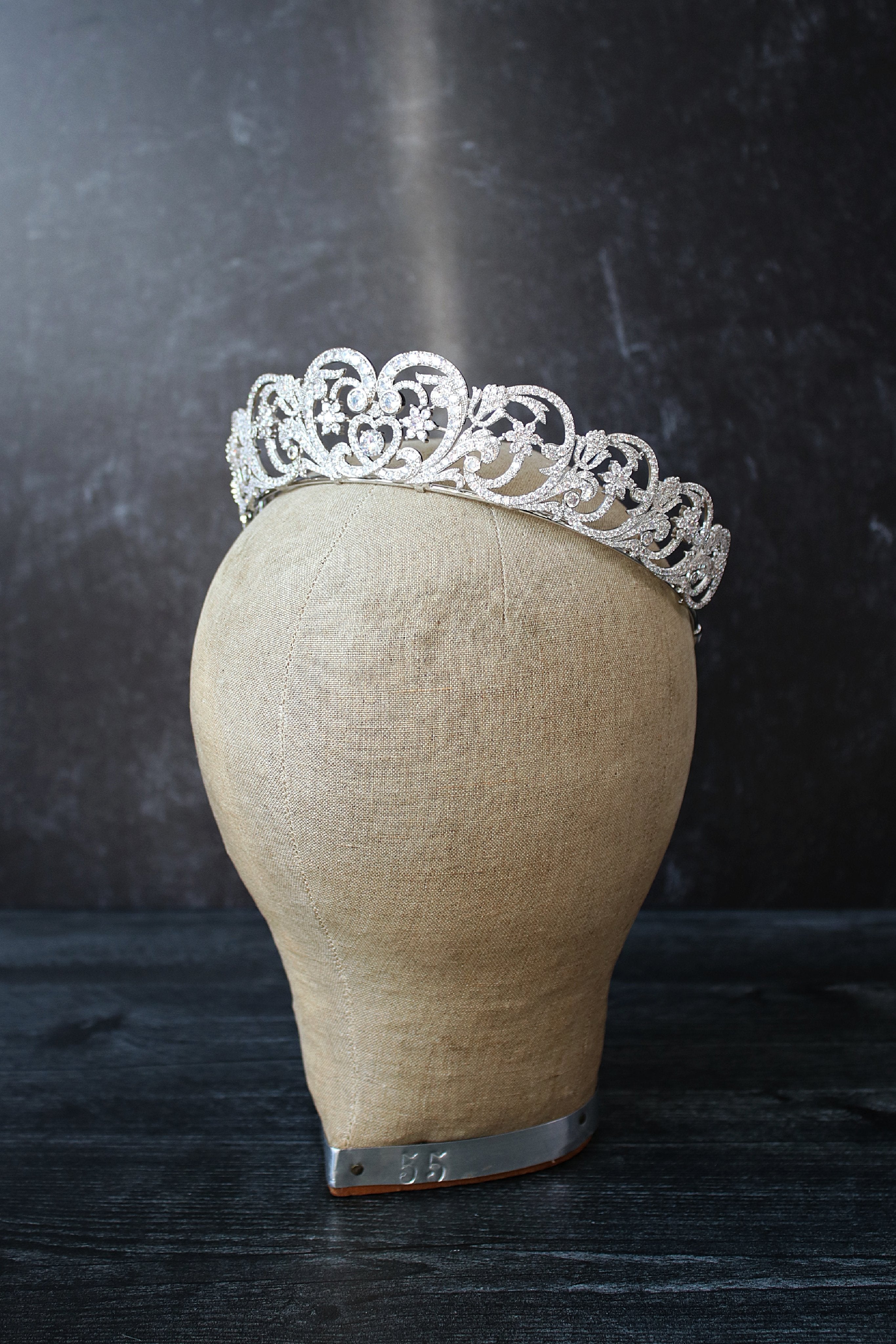 Pearled Diana Princess of Wales Royal Bridal Tiara - Elegant Wedding Crown for Brides, Princess Costume & Special Occasions