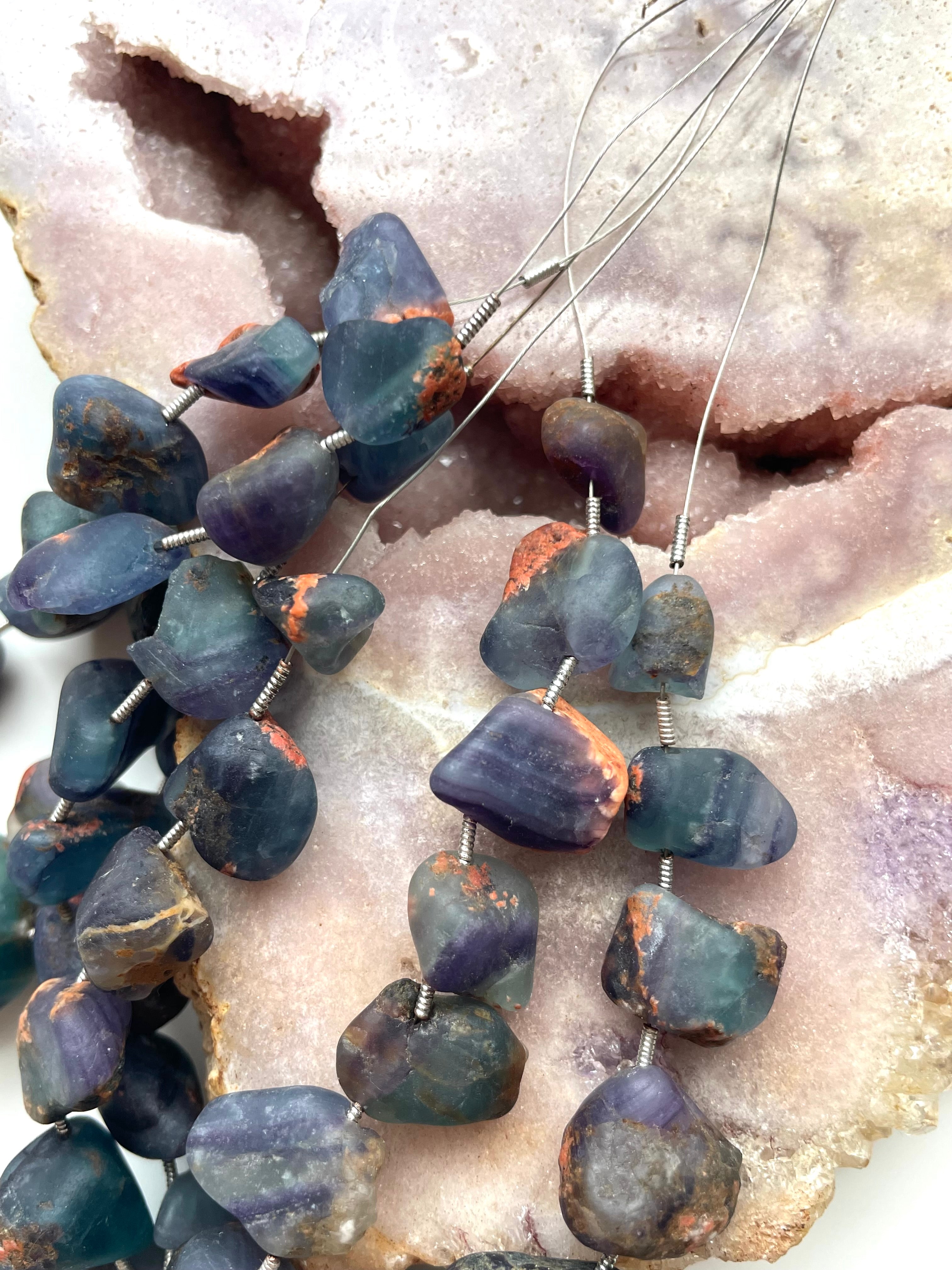 Natural Fluorite Pebble Crystal Necklace for Women – Healing Stone Jewelry for Energy Balance & Stress Relief | Perfect for Meditation, Yoga & Spiritual Gifts