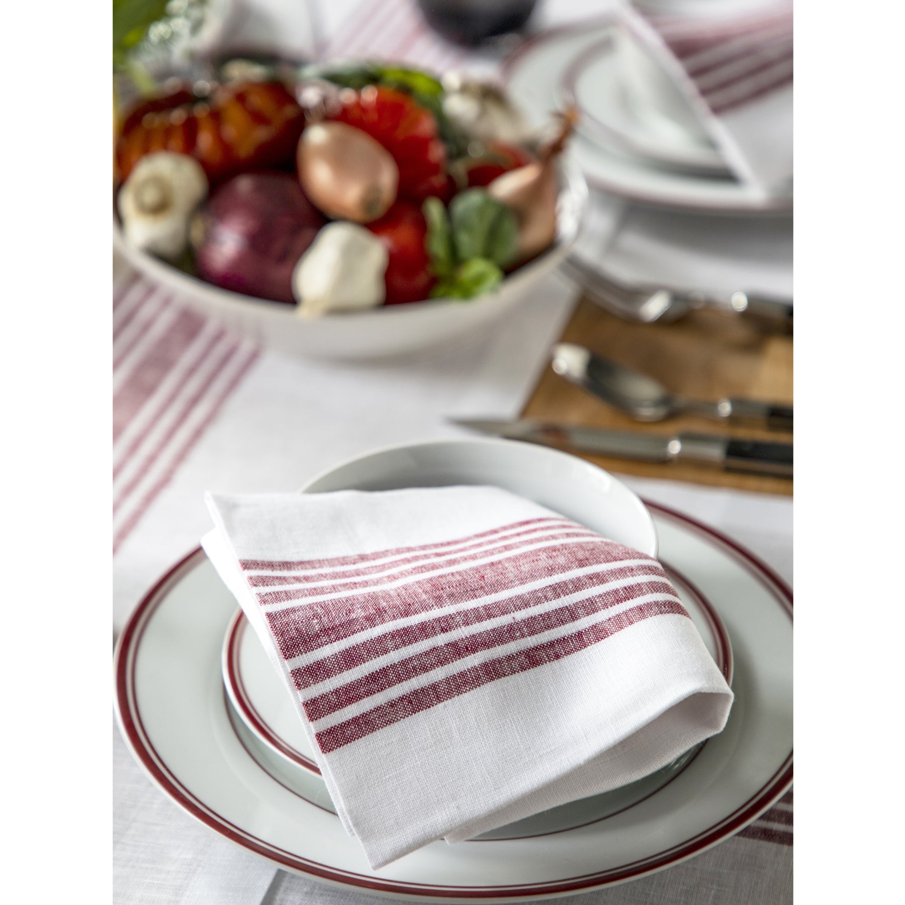 Farmhouse Style Cotton Napkins - Set of 4 for Dining, Kitchen & Party Decor - Rustic Table Linens for Everyday Use & Special Occasions