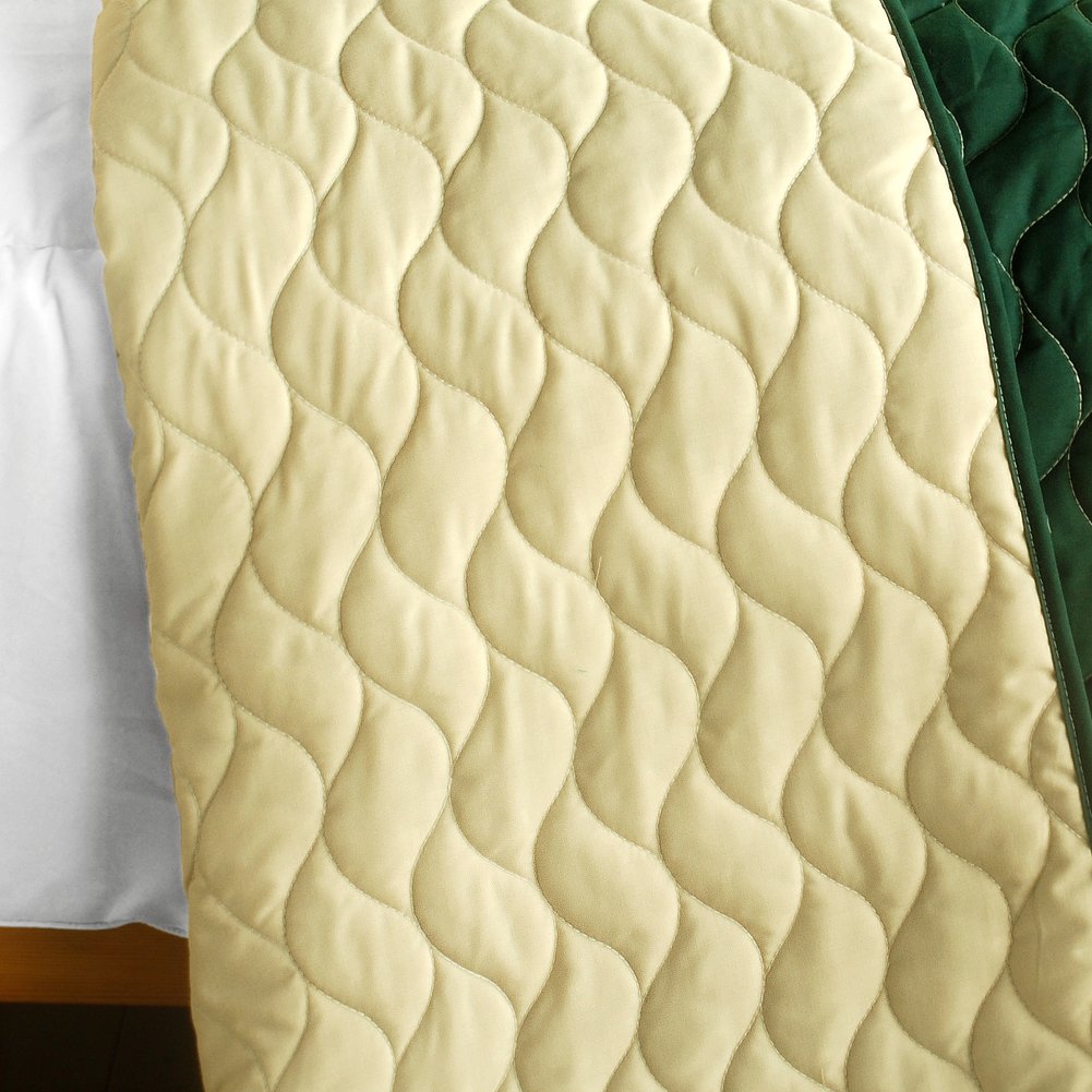 3PC Patchwork Quilt Set Full/Queen Size - Elegant Piano Themed Bedding for Cozy Bedroom Decor | Perfect for Master Bedrooms, Guest Rooms & Airbnb Stays