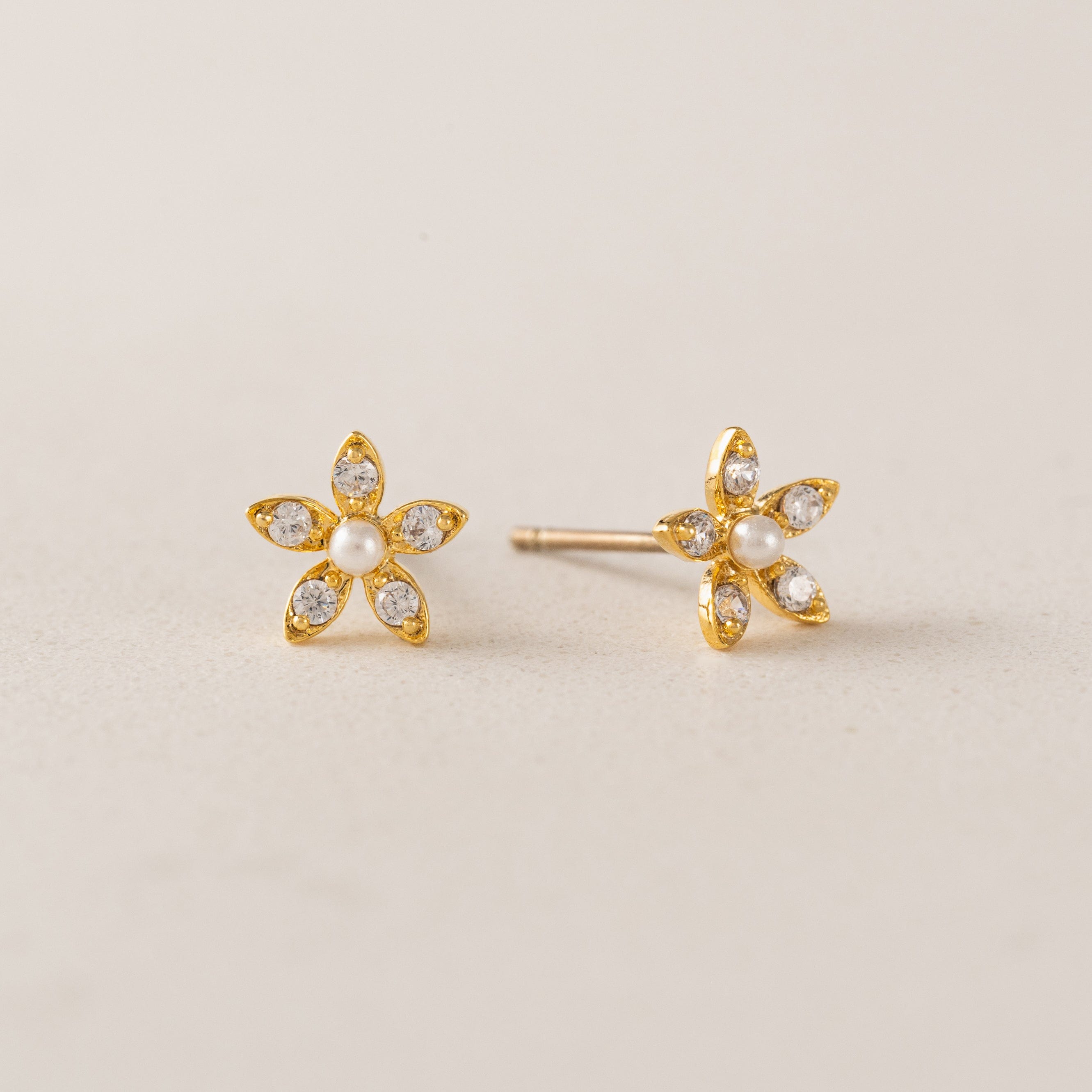 Lily Stud Earrings for Women - 14K Gold Plated Floral Earrings - Elegant Flower Studs for Daily Wear & Gift Giving - Perfect for Weddings, Parties & Special Occasions