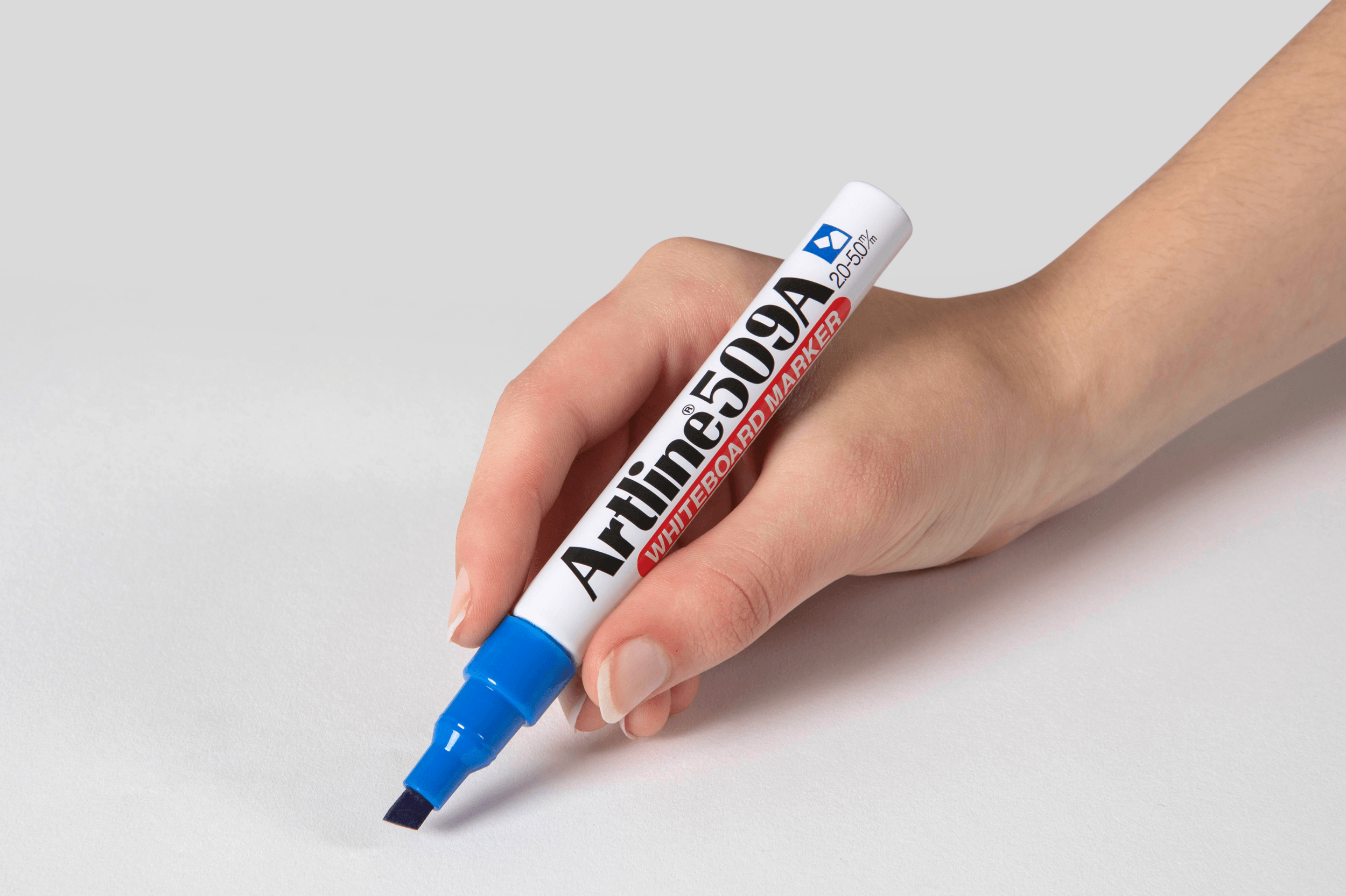 Artline 509A Whiteboard Markers - 5mm Chisel Tip, Blue Ink, Pack of 12 - Perfect for Office, Classroom & Home Use