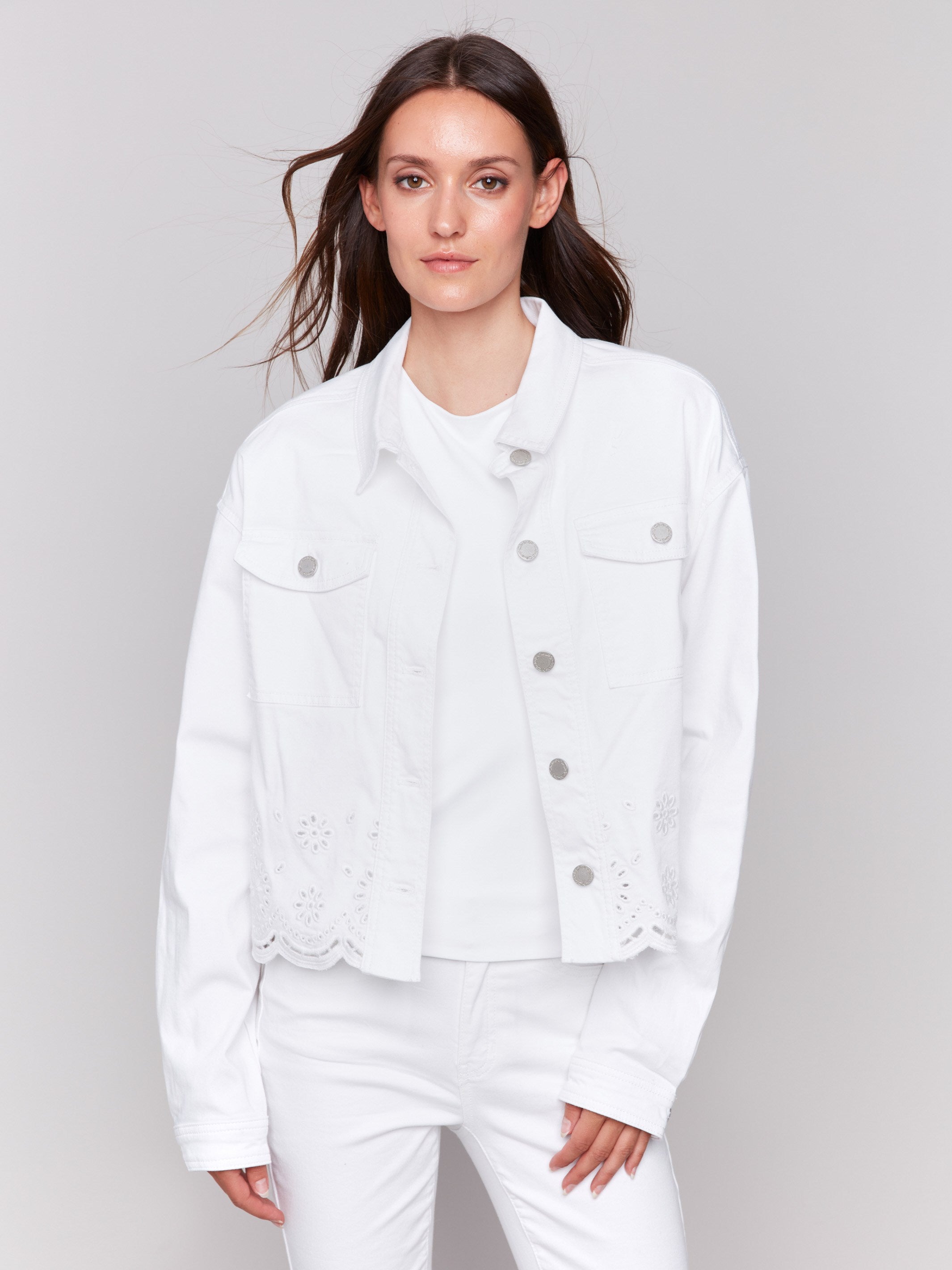 Stylish White Twill Scalloped Eyelet Jacket for Women - Perfect for Spring Outfits & Casual Wear