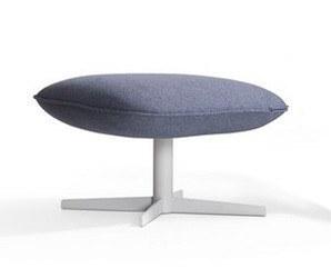 Kalm Footstool by Artifort - Modern Ottoman Stool with Wooden Legs | Comfortable Footrest for Living Room, Bedroom & Office
