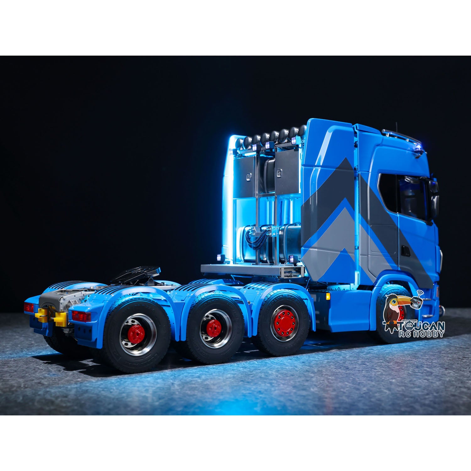 1/14 Scale 770S 8x8 Metal Chassis RC Tractor Truck - Remote Control Construction Vehicle with ST8 Battery - Perfect for Off-Road Adventure & Construction Site Play