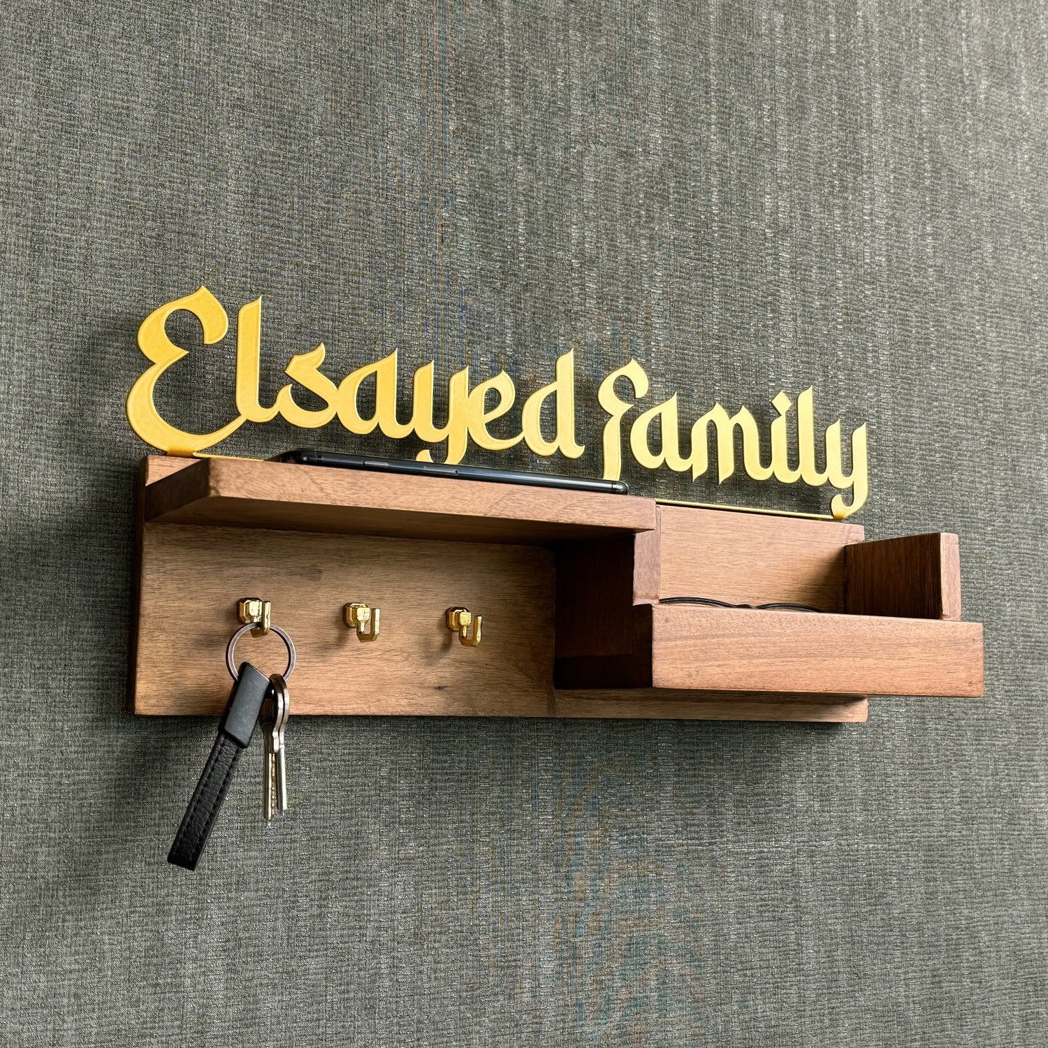 Personalized Islamic Wooden Key Holder - Custom Family Name Wall Art for Home Decor | Perfect for Entryway, Living Room & Gift Giving