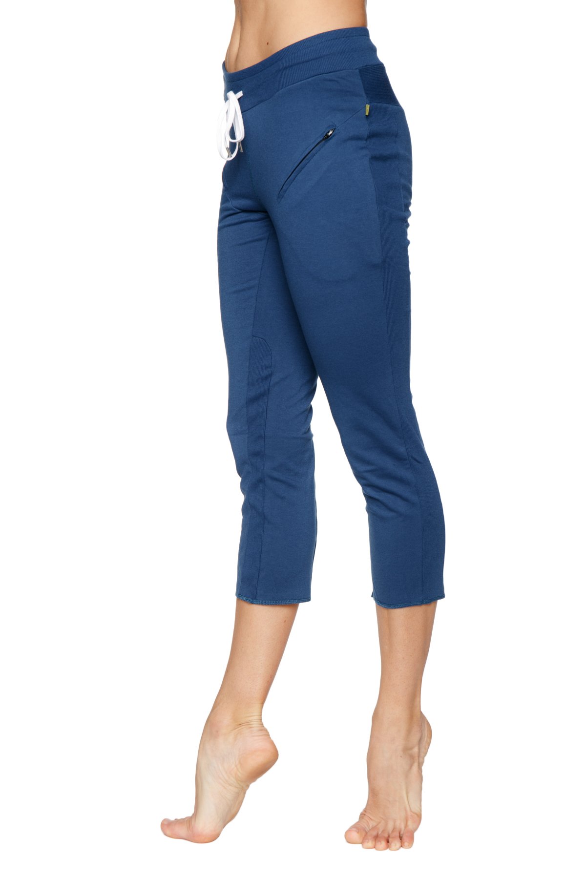 Women's 4/5 Length Capri Yoga Pants with Zipper Pockets - Modal French Terry Lounge Pants for Gym, Workout & Relaxation - European Fit & Style - Perfect for Yoga, Pilates, Running and Casual Wear