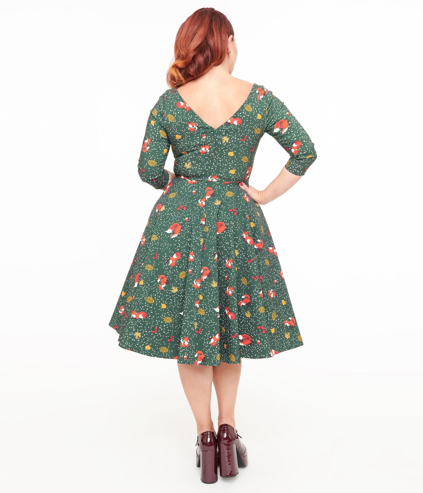 Vintage 1950s Green Winter Fox Devon Swing Dress - Retro A-Line Cocktail Dress for Women, Perfect for Holiday Parties, Christmas Gatherings & Special Occasions