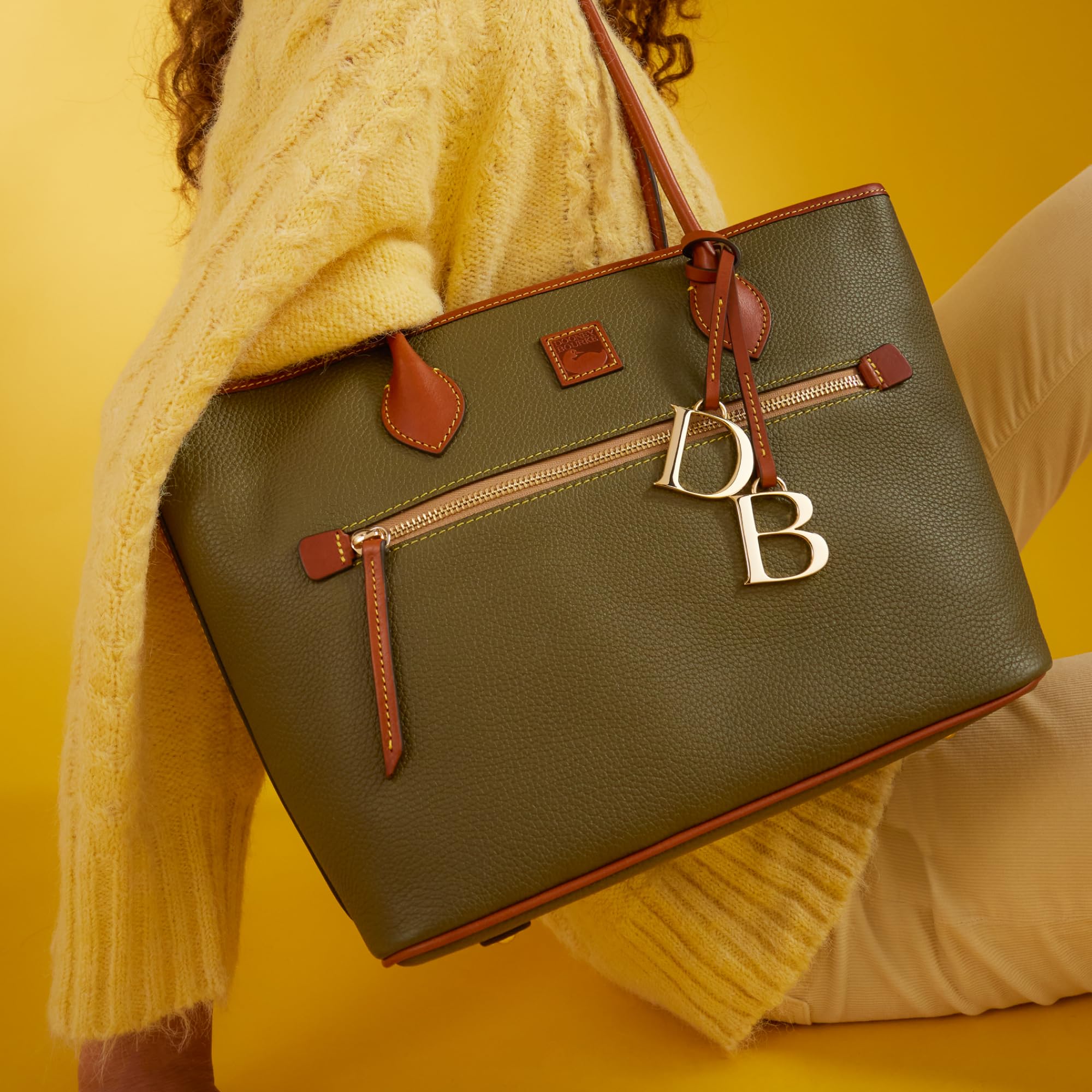 Dooney & Bourke Large Pebble Grain Leather Tote Bag for Women - Zipper Closure & Adjustable Long Shoulder Straps - Perfect for Work, Travel & Everyday Use