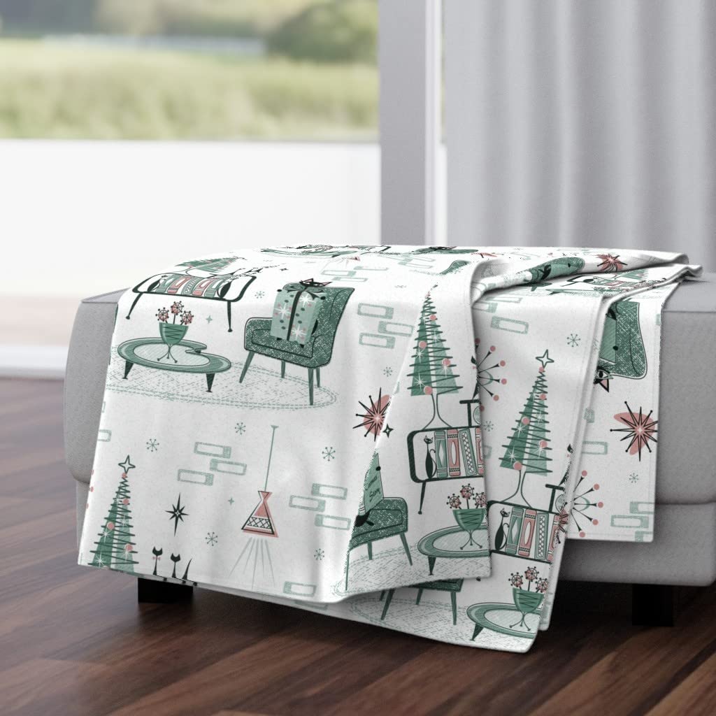Soft Plush Minky Throw Blanket 50x70 Inches - Vintage Cat Christmas Snow Holiday Design | Cozy Green Retro Fleece Blanket for Sofa, Bed & Winter Decor