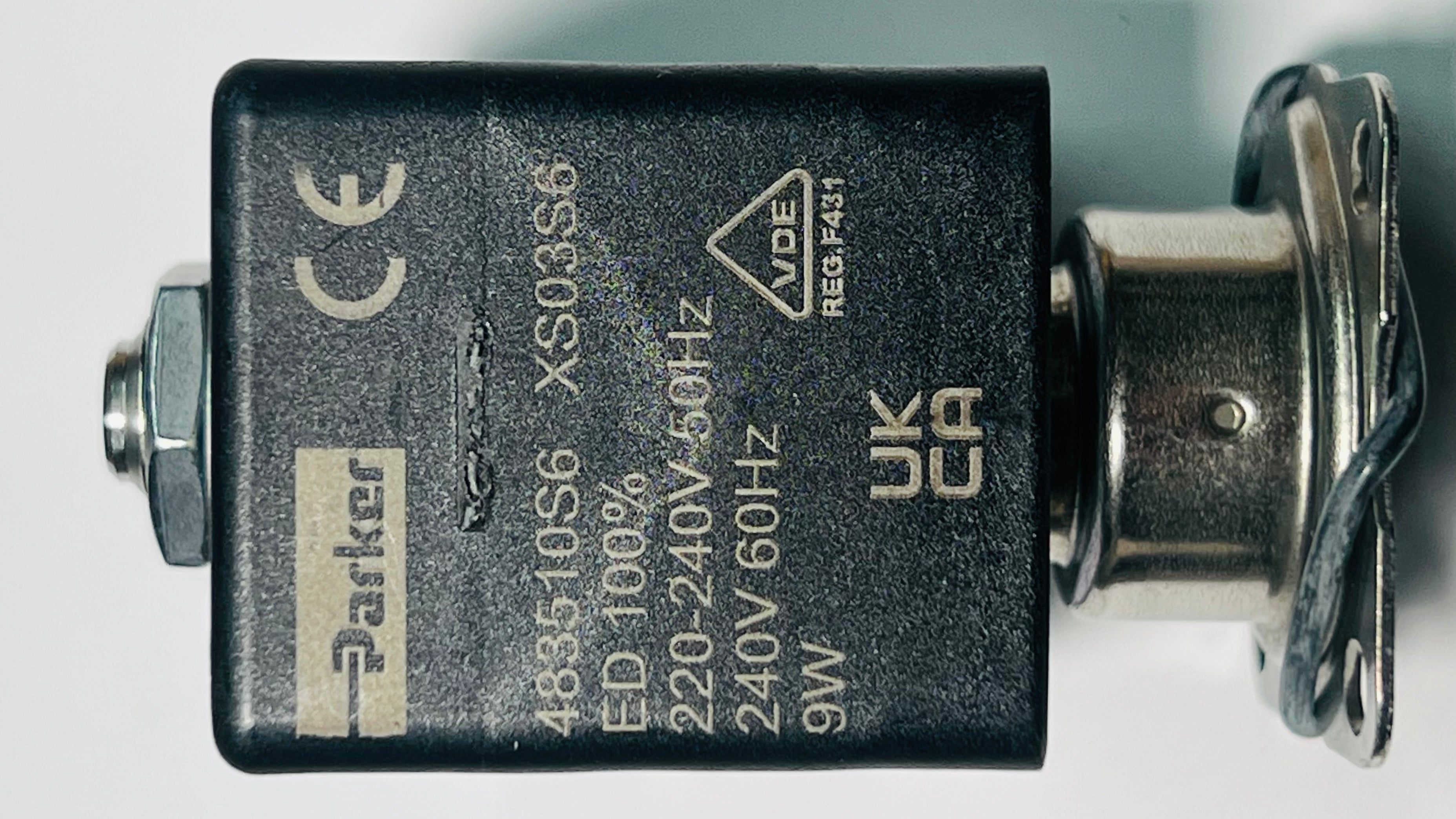 2-Way Stainless Steel Solenoid Valve V220/50-60 9W with Mounting Base - 2.5mm Orifice, Rubin Sealing (Liquipure Series) - Ideal for Water Dispensers, Coffee Machines & Industrial Fluid Control Systems