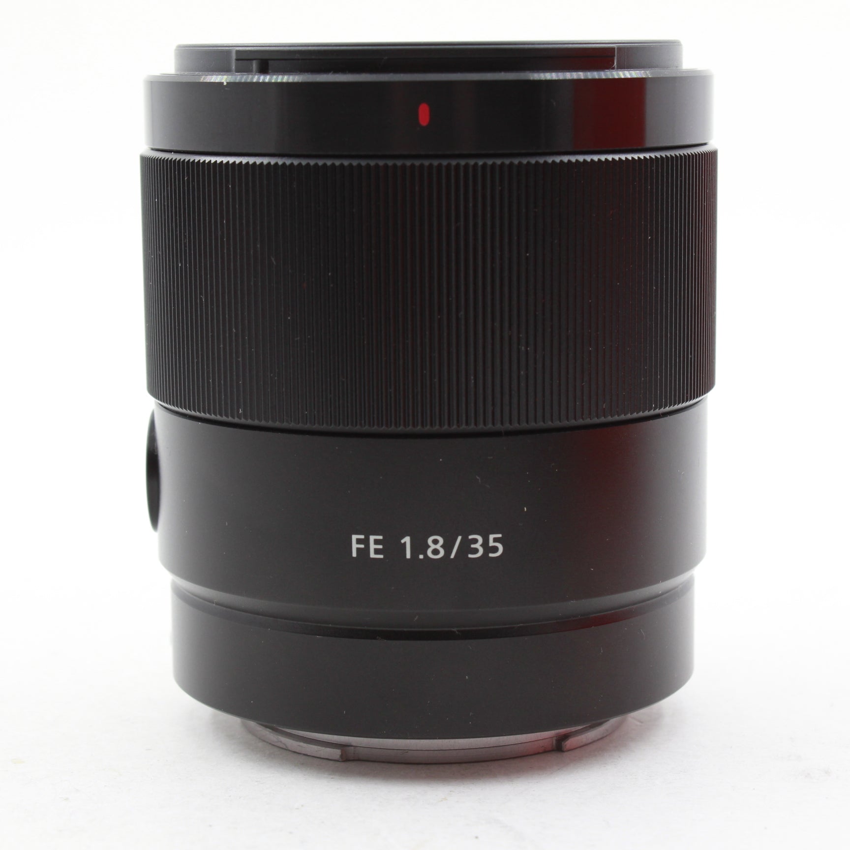 Used Sony FE 35mm f/1.8 Lens with Box - Perfect for Portrait, Street & Low-Light Photography