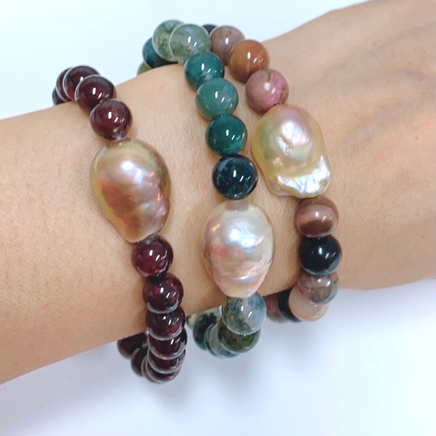 Edison Pearl & Gemstone Stretchy Bracelet (B538) - Elegant Handmade Jewelry for Women, Perfect for Parties, Weddings & Everyday Wear