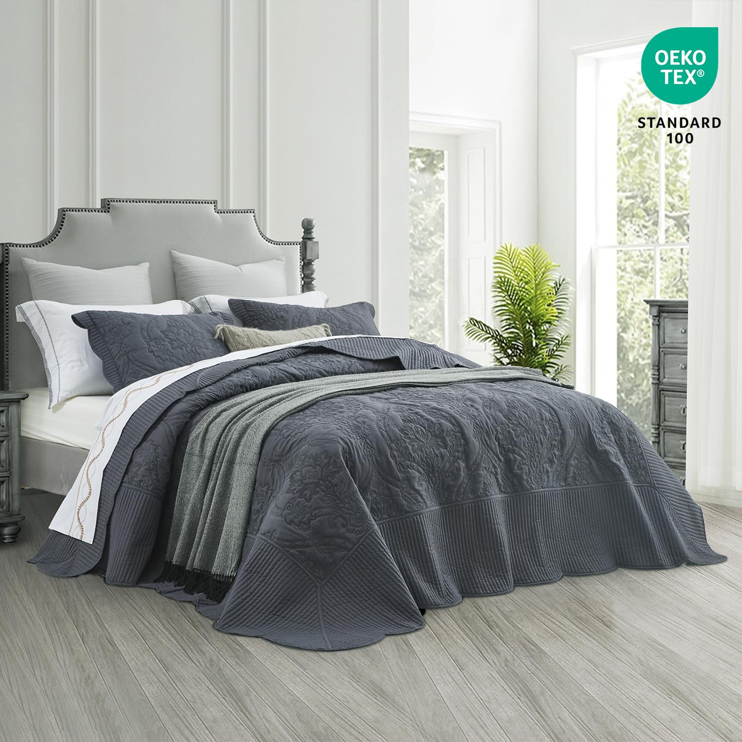 CHIXIN Queen Size Lightweight Reversible Bedspread Coverlet Set - 4 Piece Damask Paisley Pattern Bedding with Beautiful Stitching (Dark Grey) - Perfect for Master Bedrooms, Guest Rooms & Luxury Hotel Decor