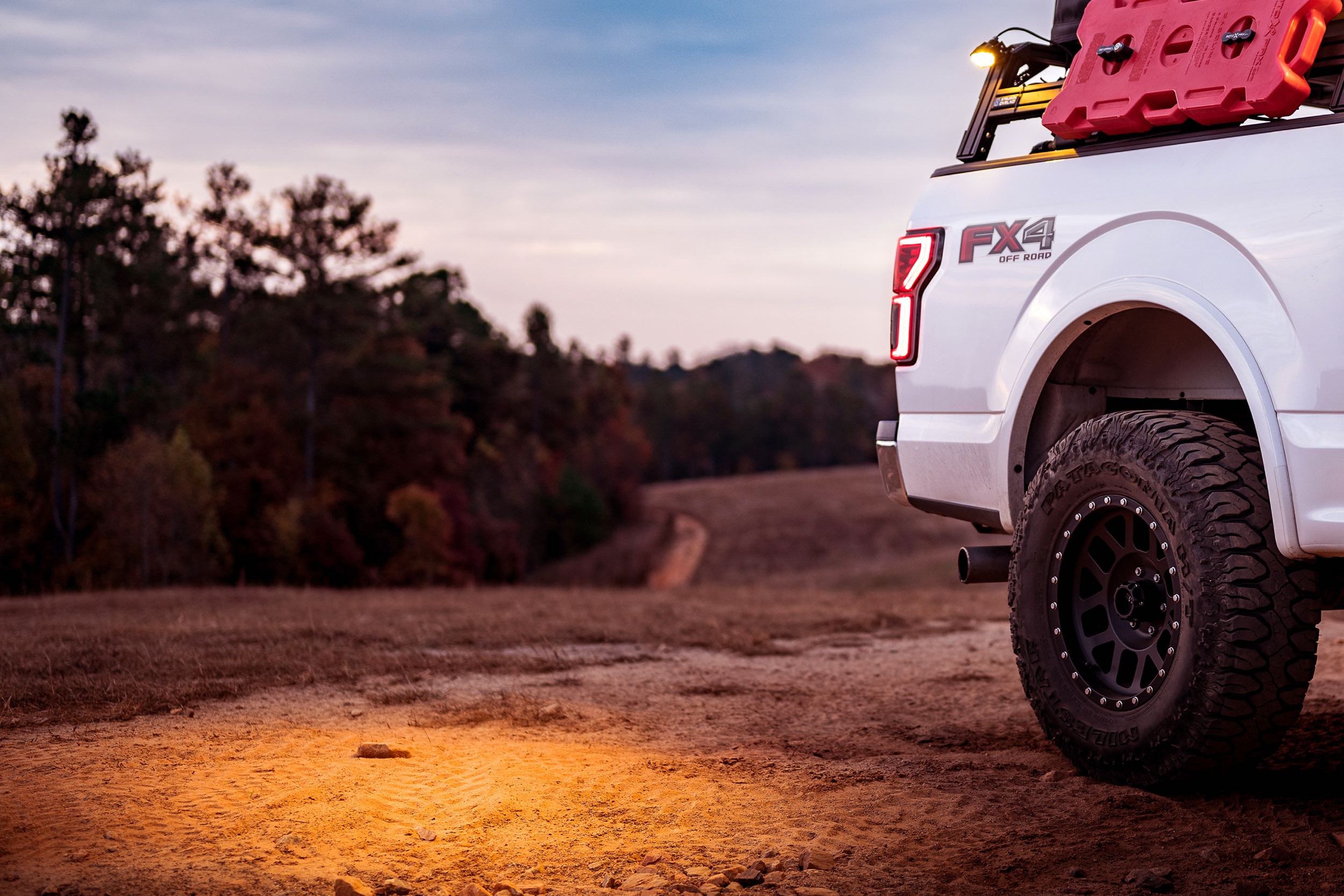 2Banger LED Pods: HXB Wide Beam Off-Road Light Bar for Trucks, Jeeps & ATVs - Durable Waterproof LED Work Light for Outdoor, Camping & Night Driving