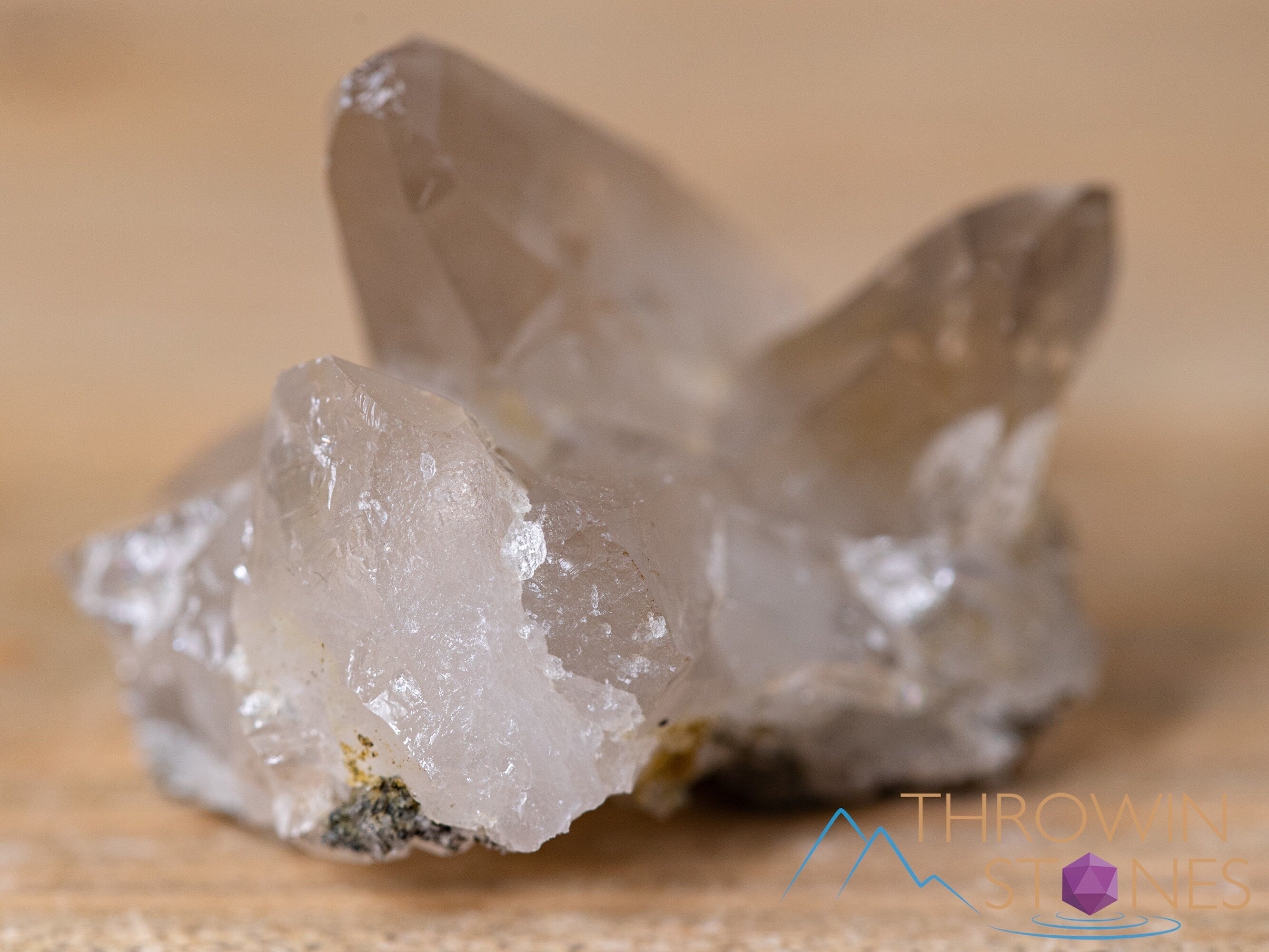 Natural Hiddenite Quartz Raw Crystal Tessin - Healing Stone for Home Decor, Housewarming Gift & Spiritual Energy - Perfect for Meditation, Feng Shui & Crystal Collections