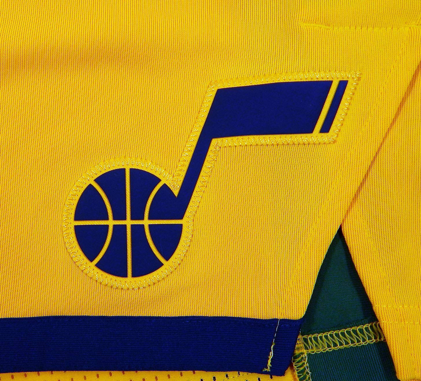 **2017-18 Utah Jazz Nike Authentic Pro Cut Game Issued Yellow Basketball Shorts Size 48 - Perfect for NBA Fans & Collectors, Game Day Outfits & Sports Memorabilia**