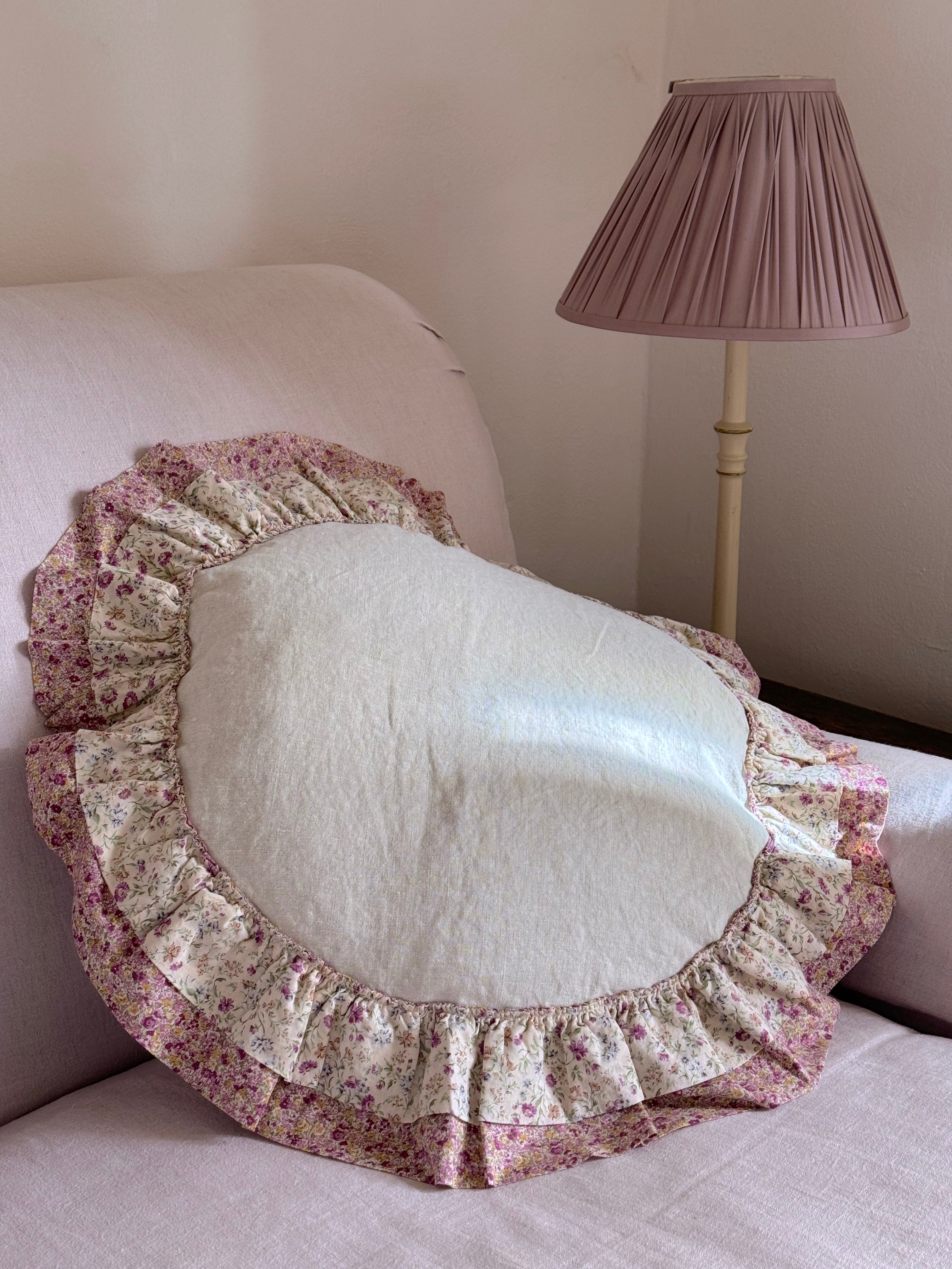 Lilac Floral Grain Linen Round Pillow - Decorative Throw Pillow for Sofa, Bed & Home Decor - Boho Chic Living Room & Bedroom Accent Cushion