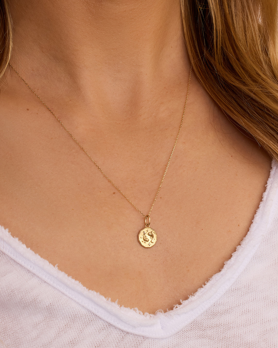 12 Zodiac Diamond Coin Charm Necklace - Elegant Gold Pendant for Women - Perfect for Birthdays, Anniversaries & Gifts