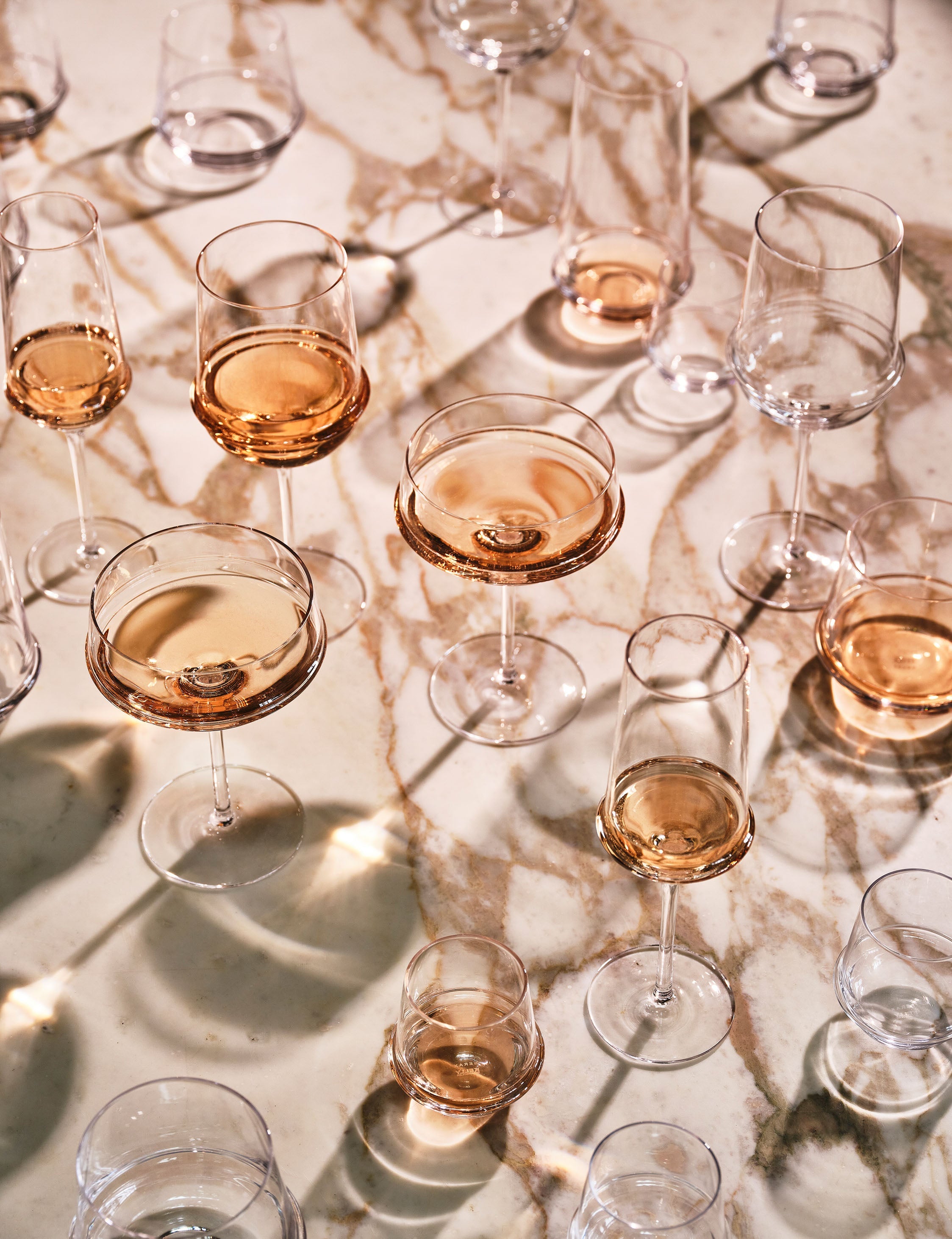 Kelly Wearstler x Serax Dune Glassware Set - Elegant Drinking Glasses for Wine, Cocktails & Water - Perfect for Home Bar, Dinner Parties & Gifts