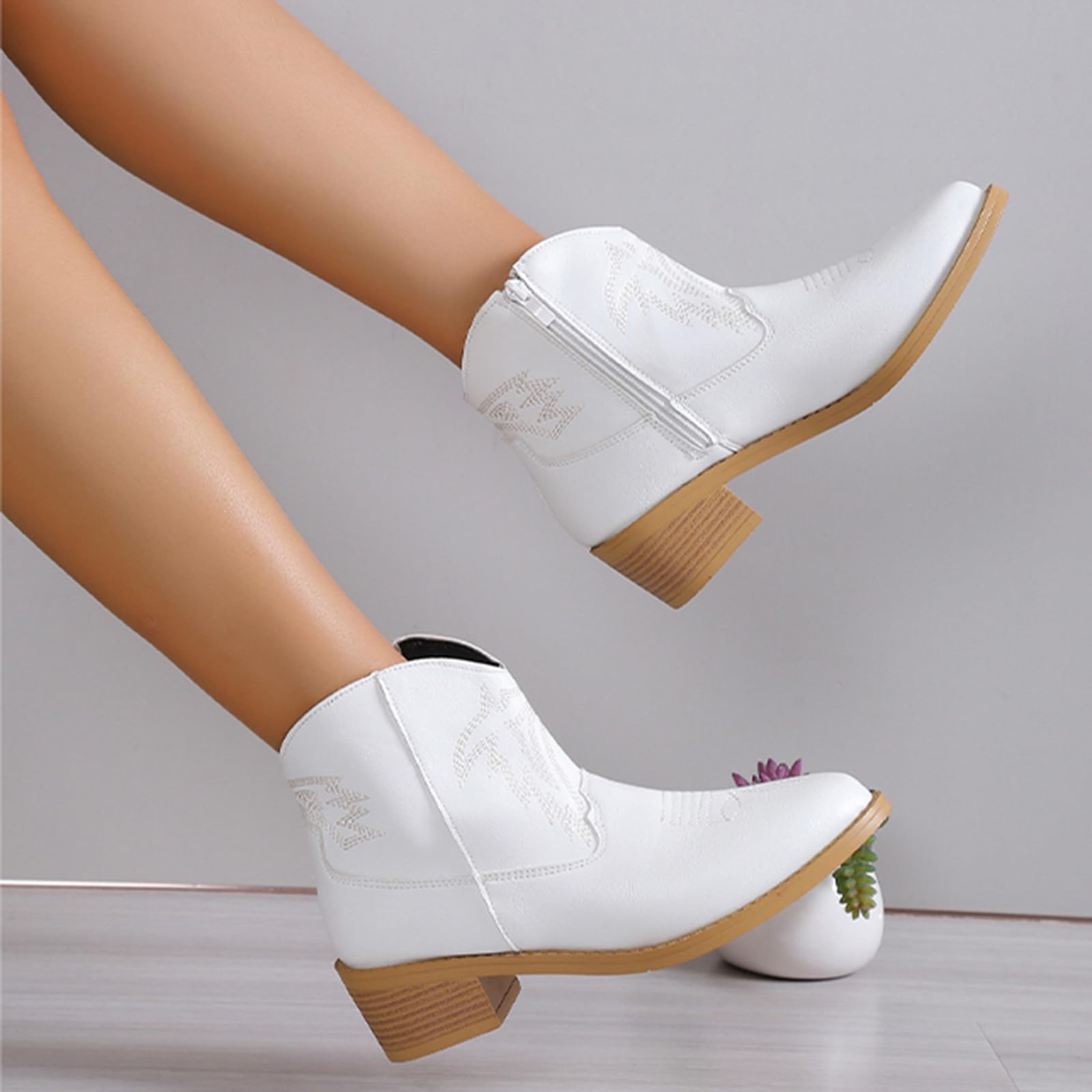 **Women's Cowgirl Boots - Fashion Print Arch Support Ankle Boots with Low Chunky Heel & Pointed Toe | Casual Western Style for Everyday Wear, Country Music Festivals & Rodeo Events**