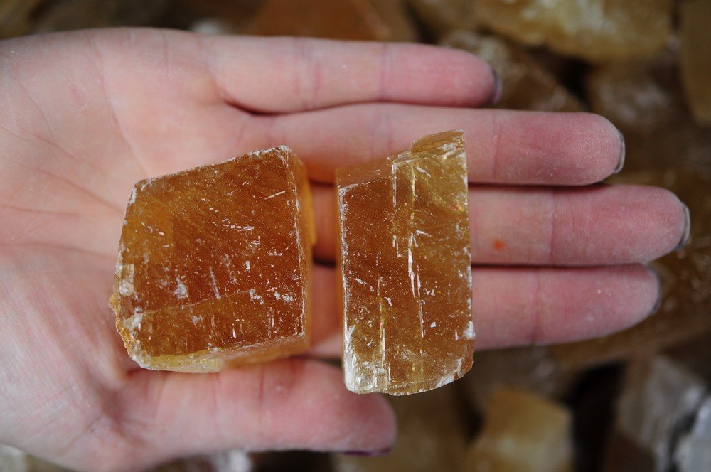 18 lbs AAA Grade Honey Calcite Rough Stones from Mexico - Natural Healing Crystals for Meditation, Home Decor & Jewelry Making