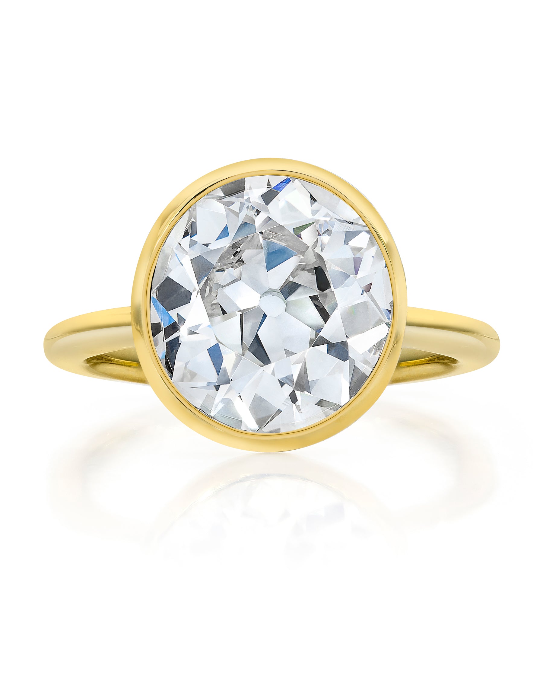 Exquisite Bezel Engagement Ring for Women - Elegant Solitaire Wedding Band - Perfect for Proposals, Anniversaries & Special Occasions