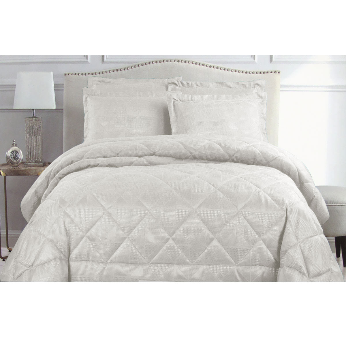 Luxury Hotel Living Eli Jacquard Comforter Set - Queen Size, White - Perfect for Bedroom Decor & Guest Room Essentials