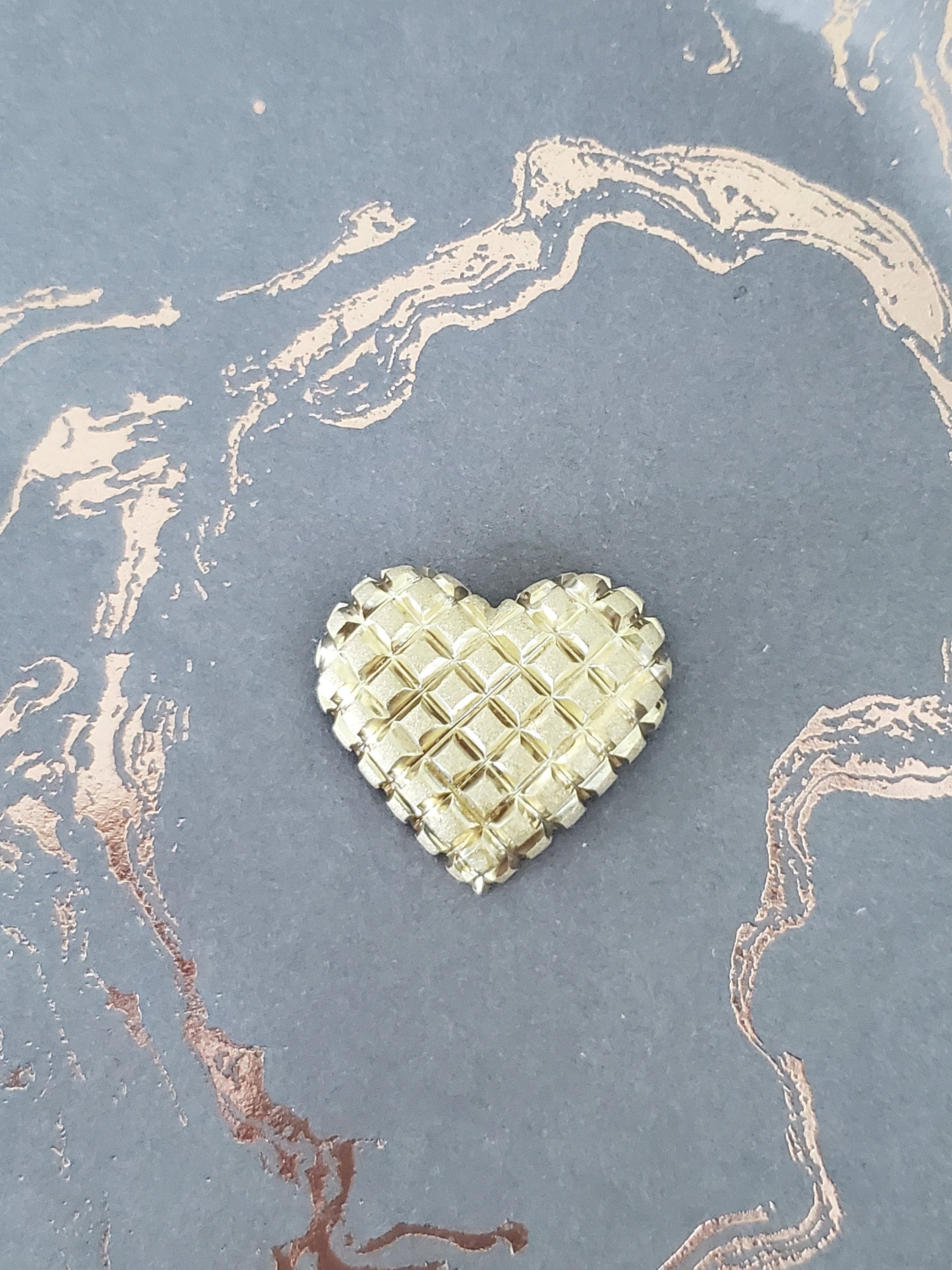14K Yellow Gold Heart Shaped Bark & Polished Necklace - Elegant Valentine's Gift for Her, Anniversary Jewelry, Romantic Everyday Wear