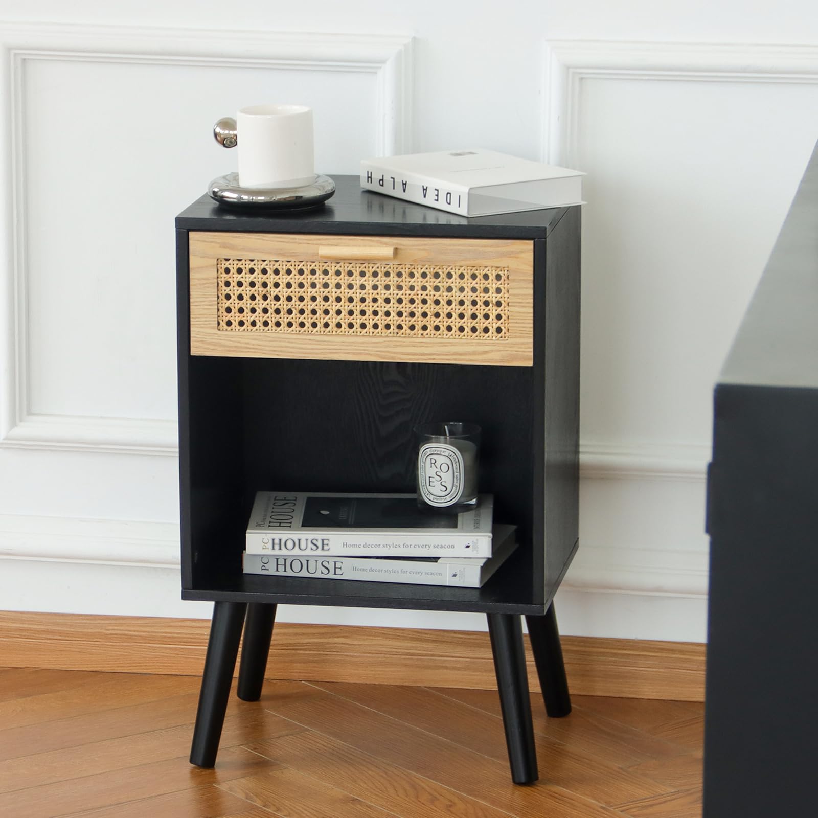 MaxSmeo Mid Century Modern Nightstand - Rattan Bedside Table with Drawer for Bedroom, Living Room & Small Spaces - Black Wooden End Table - Perfect for Storing Books, Lamps & Bedroom Essentials