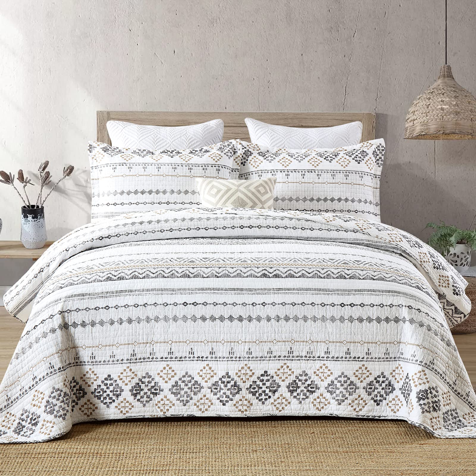 Finlonte Boho Quilt Set Queen Size - 3 Piece White & Grey Bohemian Bedding with Striped Print | All Season Comfort for Bedroom, Guest Room & Dorm Decor