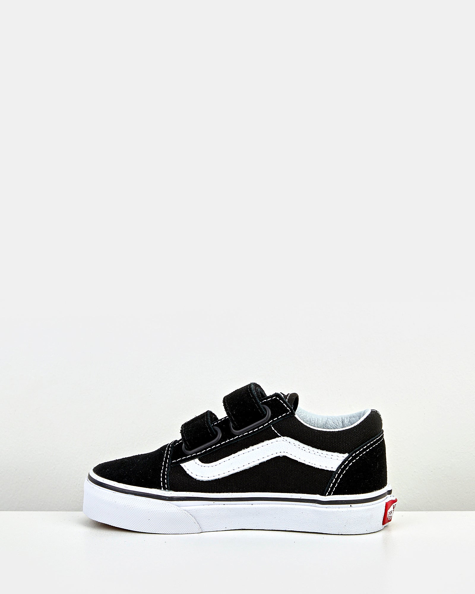 Vans Old Skool V Youth Sneakers in Black & White - Classic Skate Shoes for Boys & Girls | Perfect for School, Skateboarding & Casual Wear