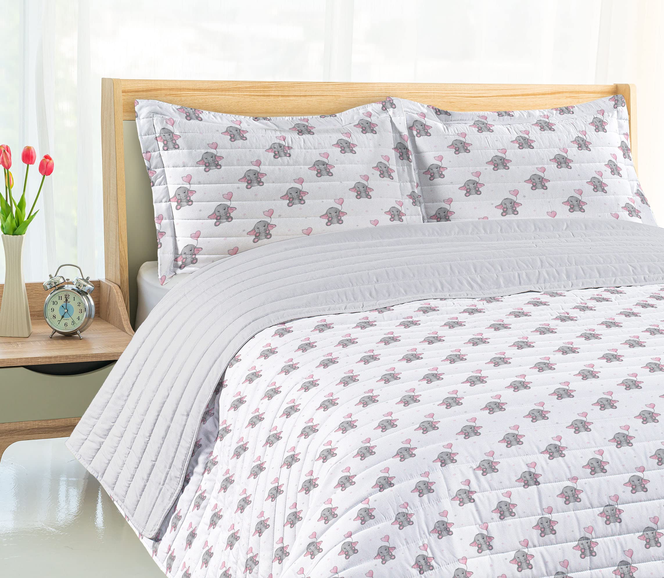 Ambesonne Animal Cartoon Microfiber Bedspread Set - Pink Balloons Girlish Design with Heart-Shaped Details | Soft Queen Size Bedding Set Includes Comforter & Pillow Shams | Grey Pale Pink White | Perfect for Girls' Bedrooms, Teen Rooms & Nursery Decor