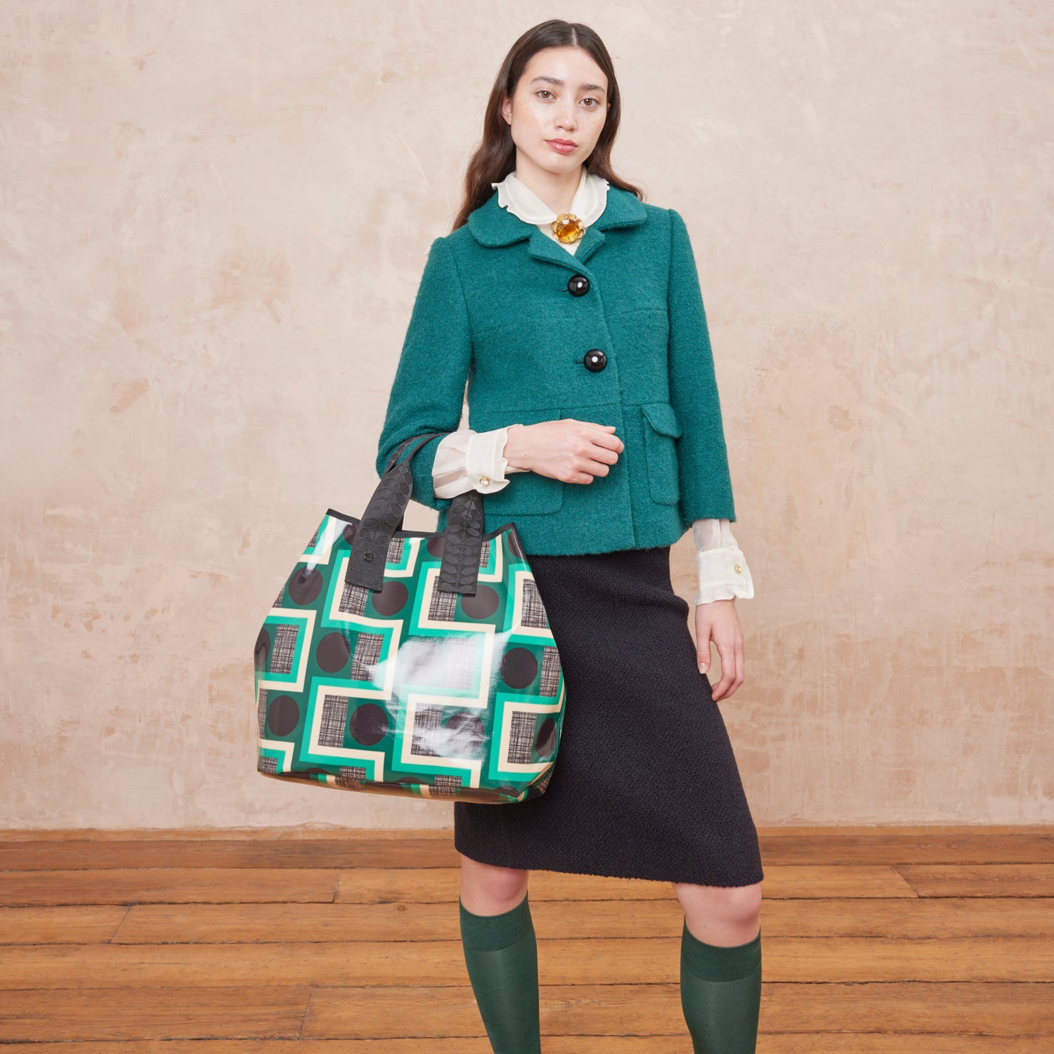 Premium Large Carryall Tote Bag - Spacious & Stylish Balcony Spot Emerald Green - Perfect for Work, Travel & Beach Day Essentials