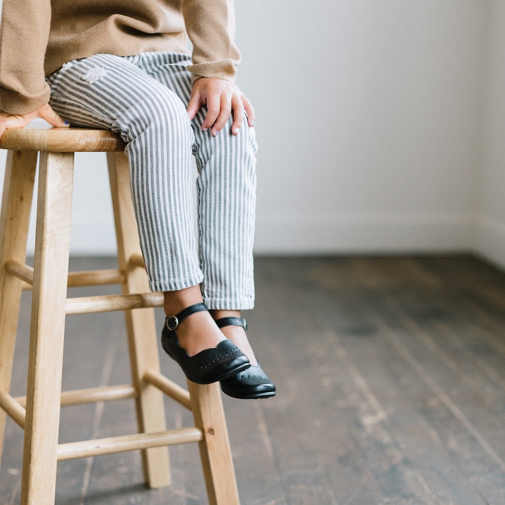 Black Cosecha Mary Janes - Premium Leather Shoes for Girls | Comfortable & Stylish School & Dress Shoes for Toddlers & Kids