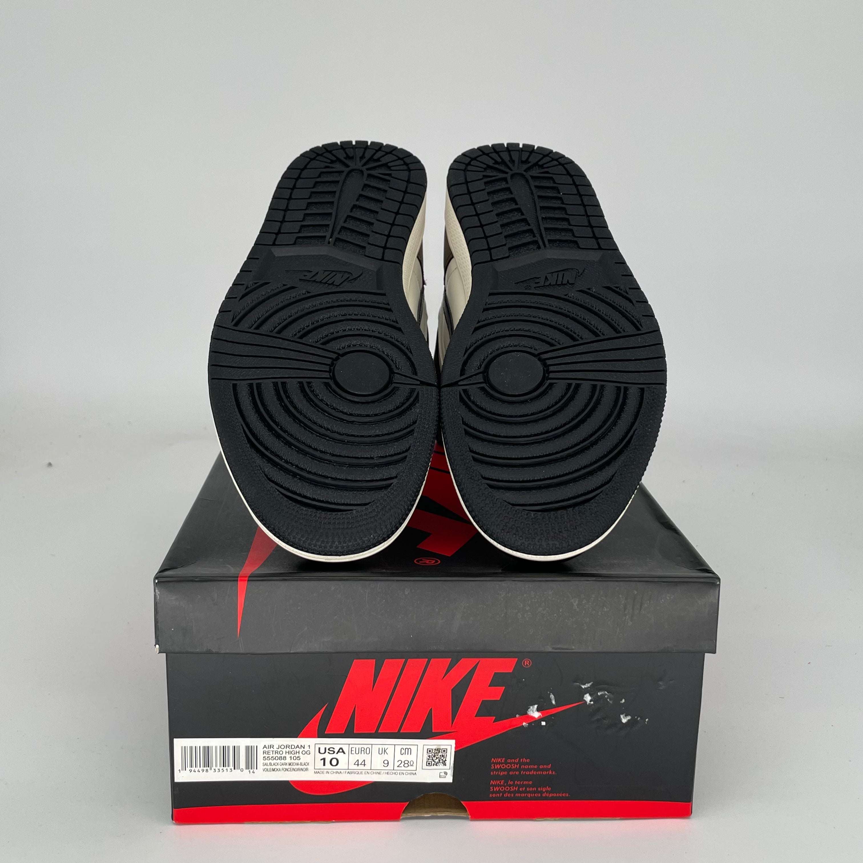 Air Jordan 1 Dark Mocha Men's Basketball Shoes Size 10 (555088-105) - Retro High Top Sneakers for Streetwear & Casual Fashion
