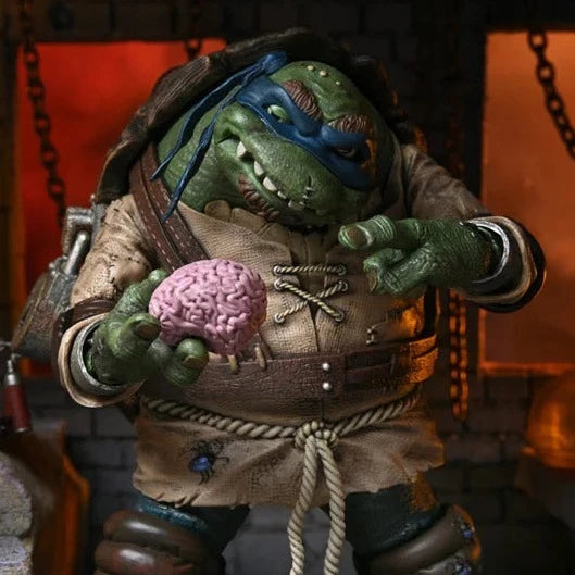 NECA Ultimate Leonardo as The Hunchback - Universal Monsters x Teenage Mutant Ninja Turtles Action Figure - Collectible Toy for TMNT Fans & Monster Movie Lovers (Display, Cosplay, Gift)