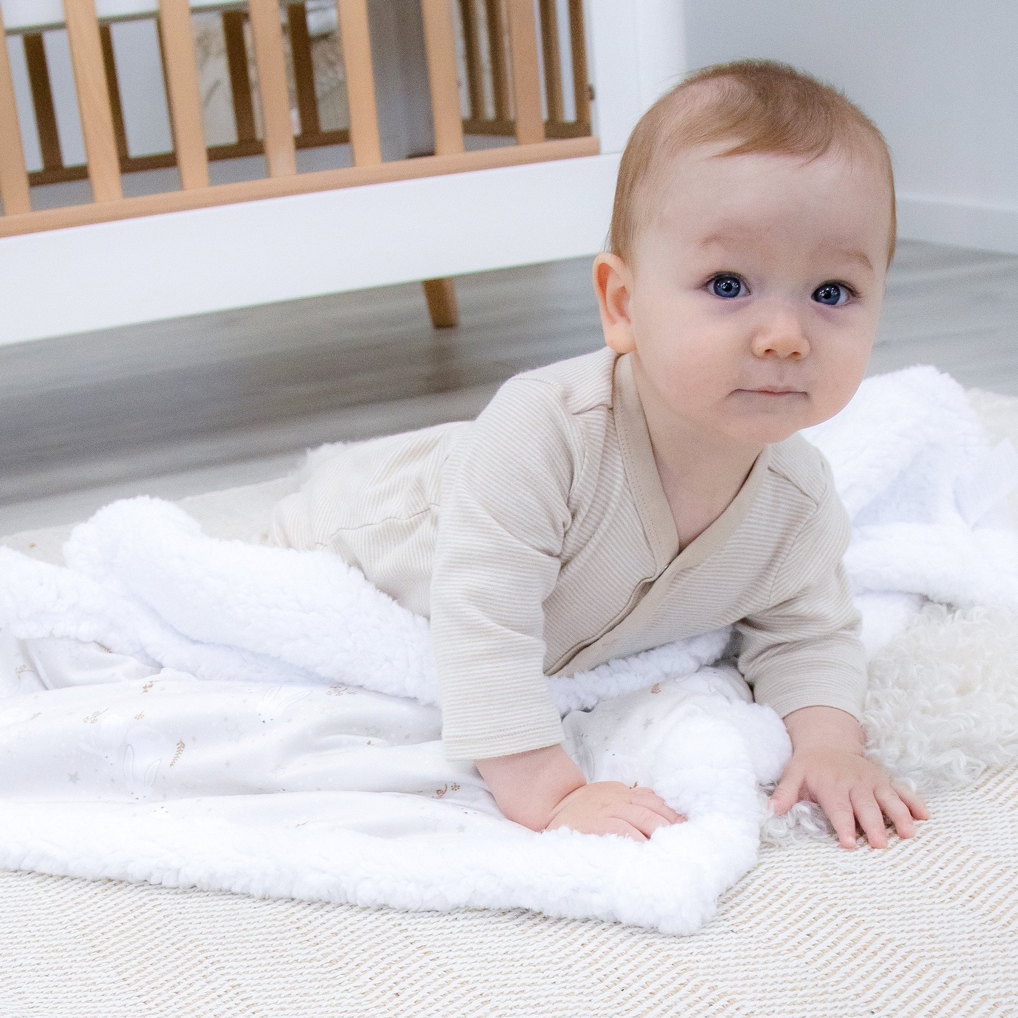 Bunny Dreams Reversible Fleece Cuddle Blanket - Soft Cozy Flannel Throw for Adults & Kids - Perfect for Bed, Sofa, and Travel