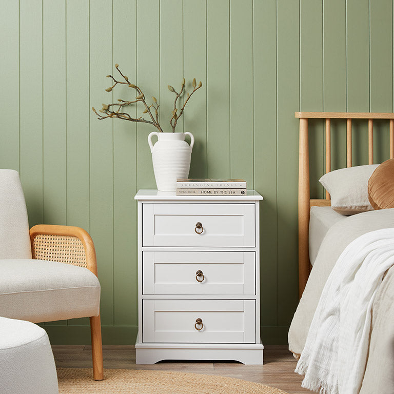Hamptons Style Nightstand - Modern Bedside Table with Drawer for Bedroom, Living Room & Guest Room - Perfect for Lamps, Books & Storage